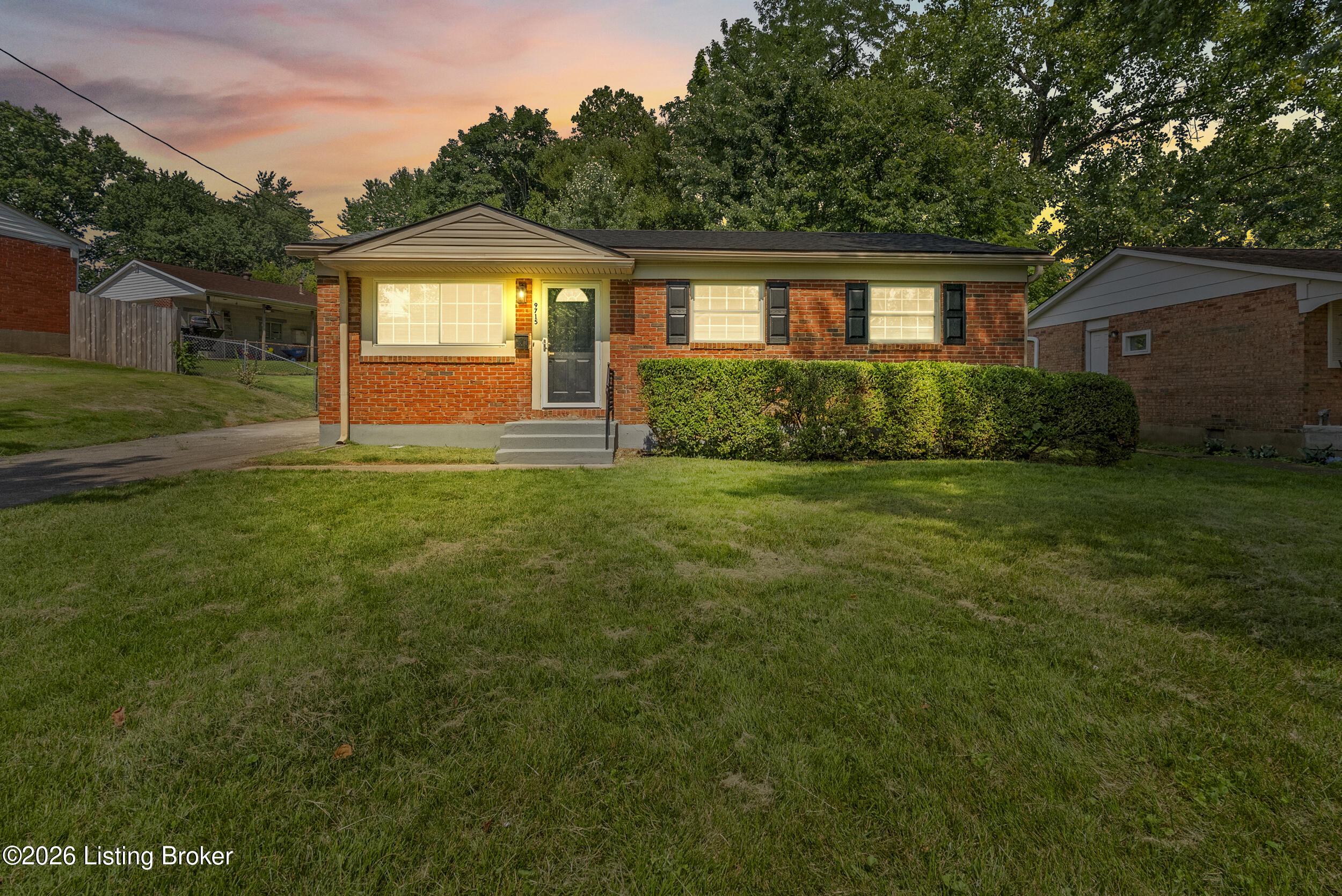 9715 Titan Dr Property Photo 1