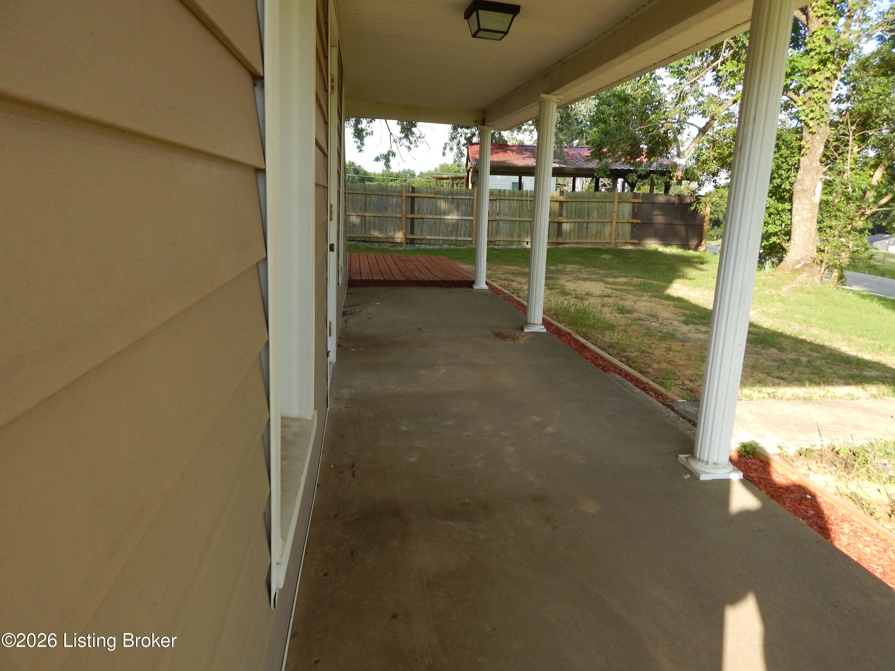 3229 N Highway 261 Property Photo 11