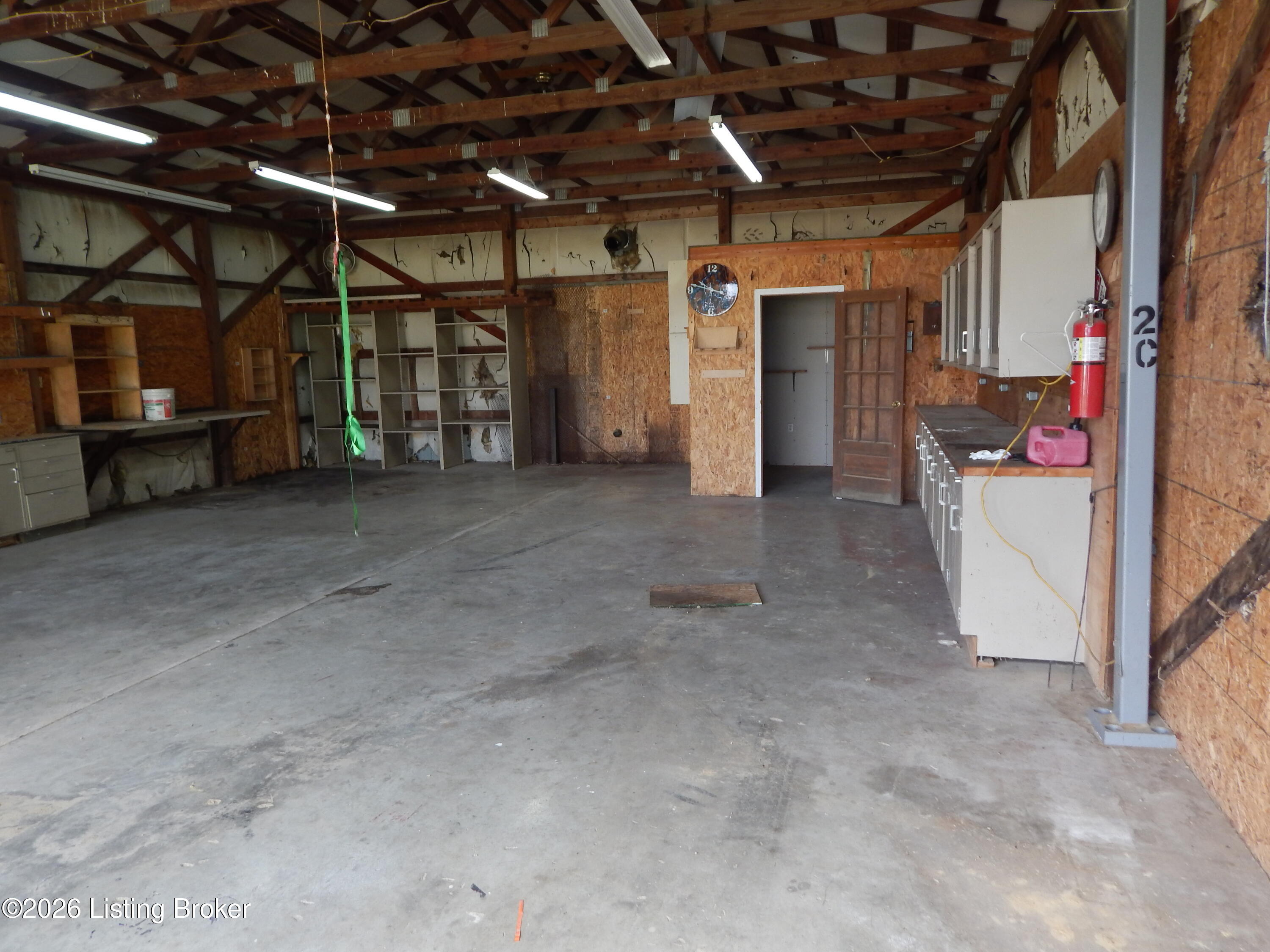 3229 N Highway 261 Property Photo 13
