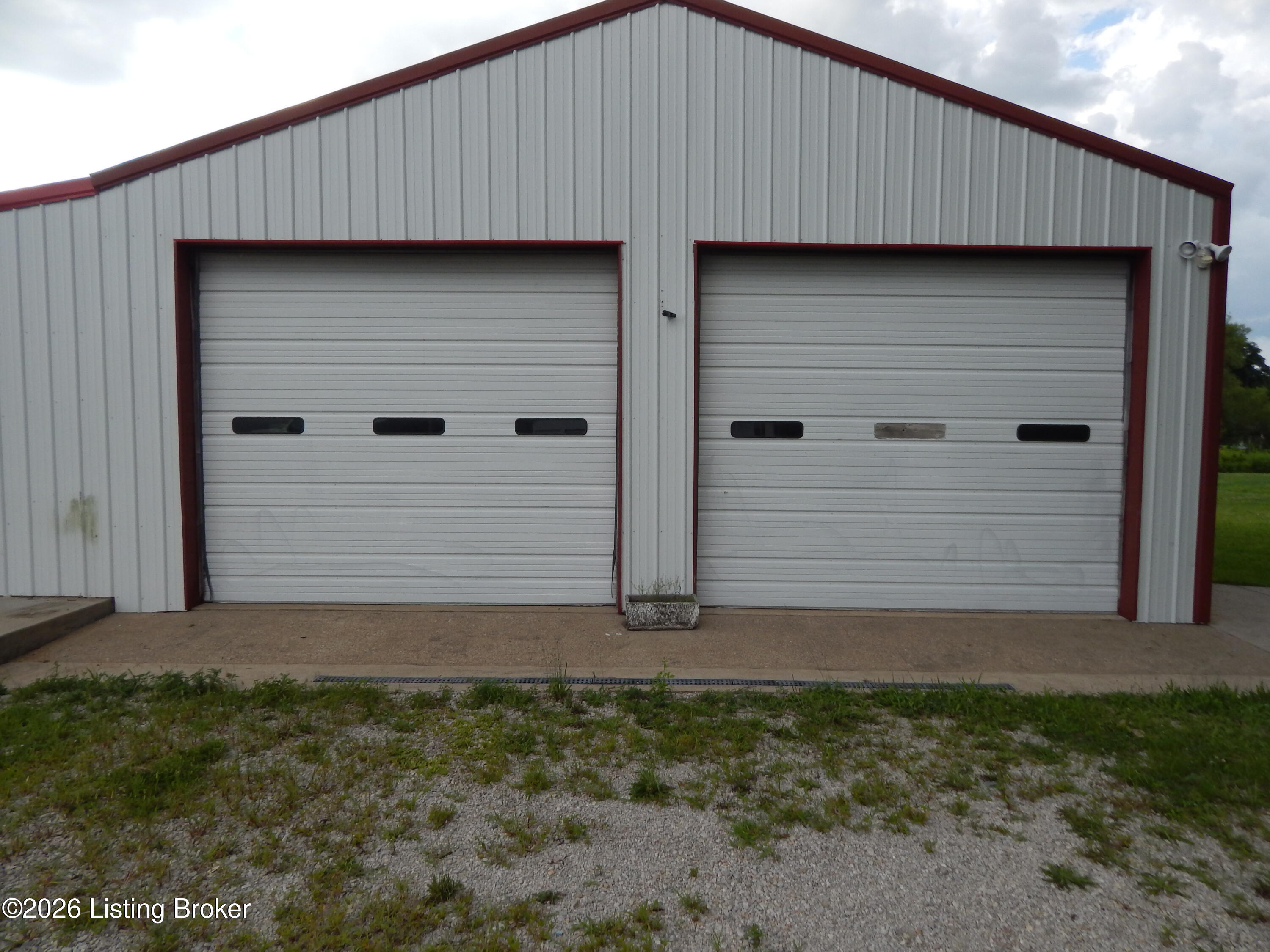 3229 N Highway 261 Property Photo 19