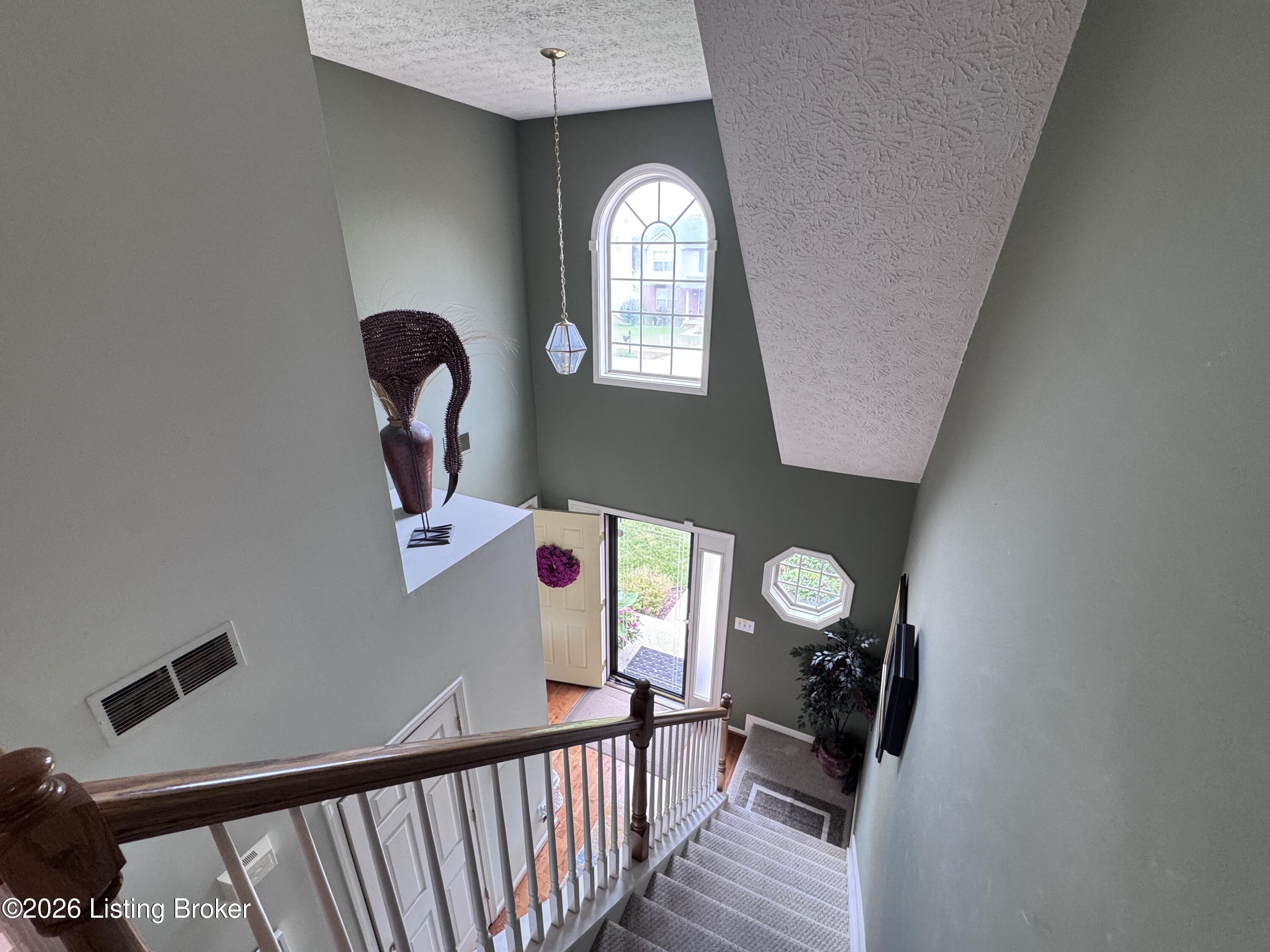 5100 Middlesex Dr Property Photo 3
