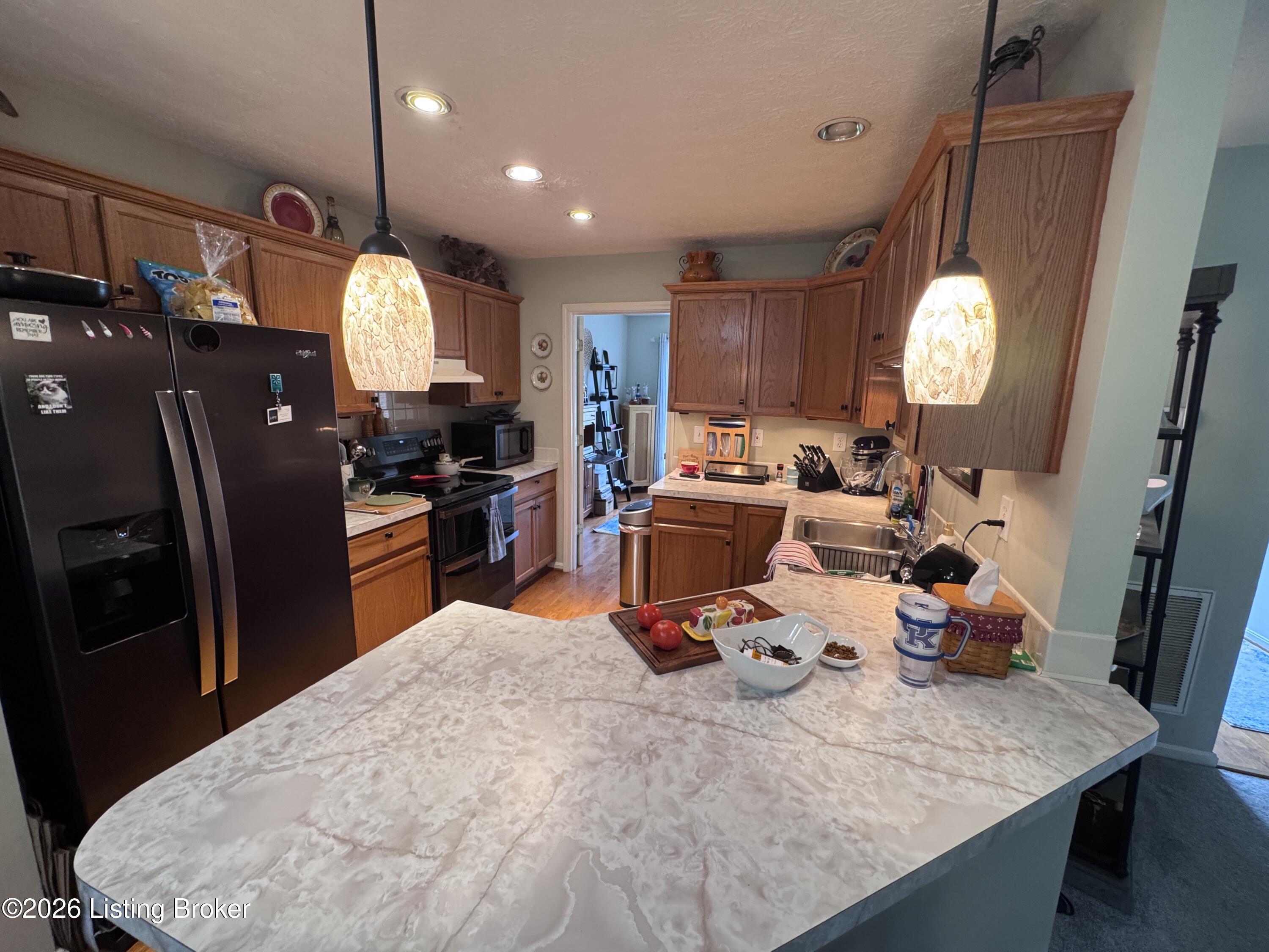 5100 Middlesex Dr Property Photo 13