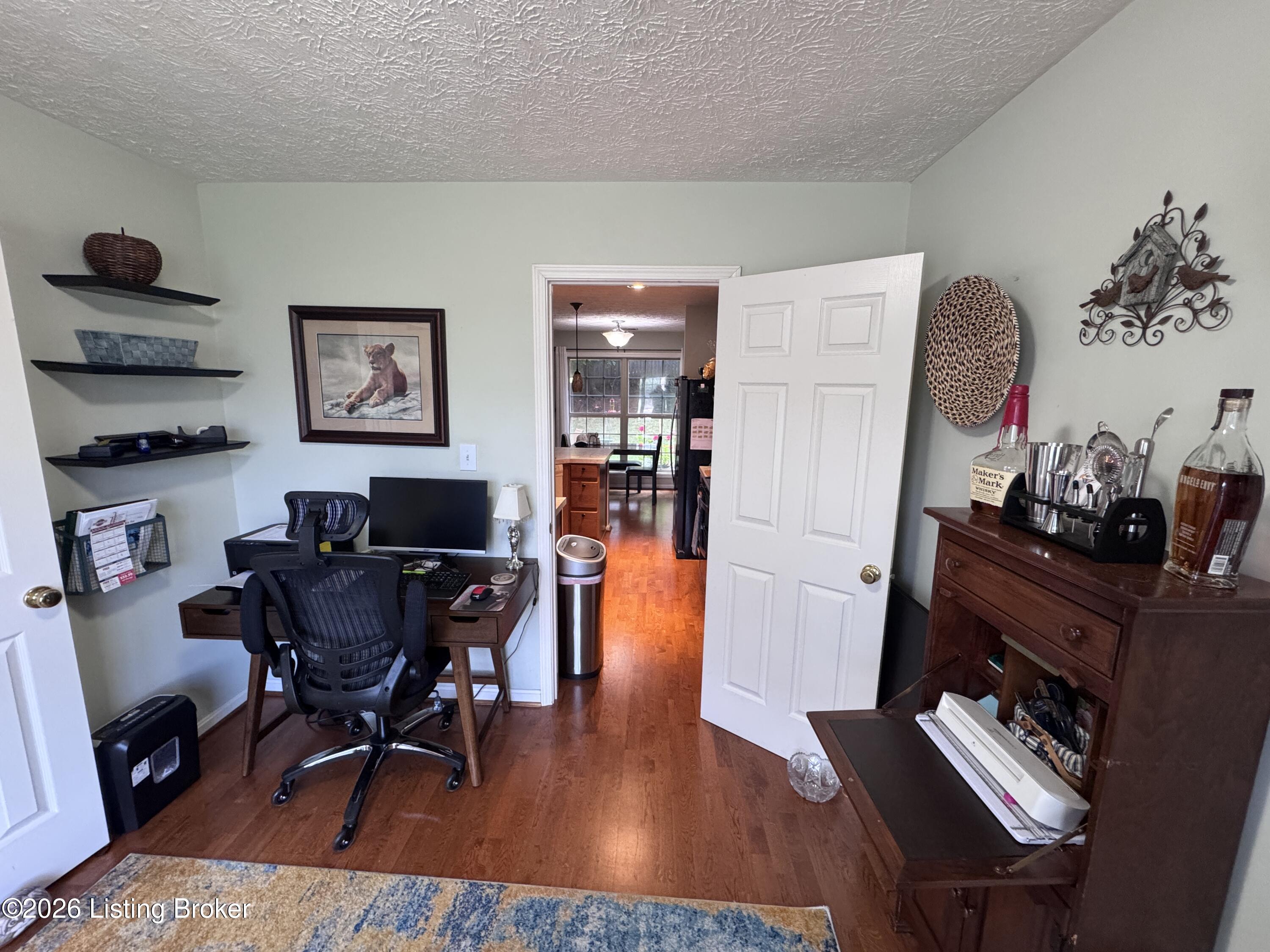 5100 Middlesex Dr Property Photo 23