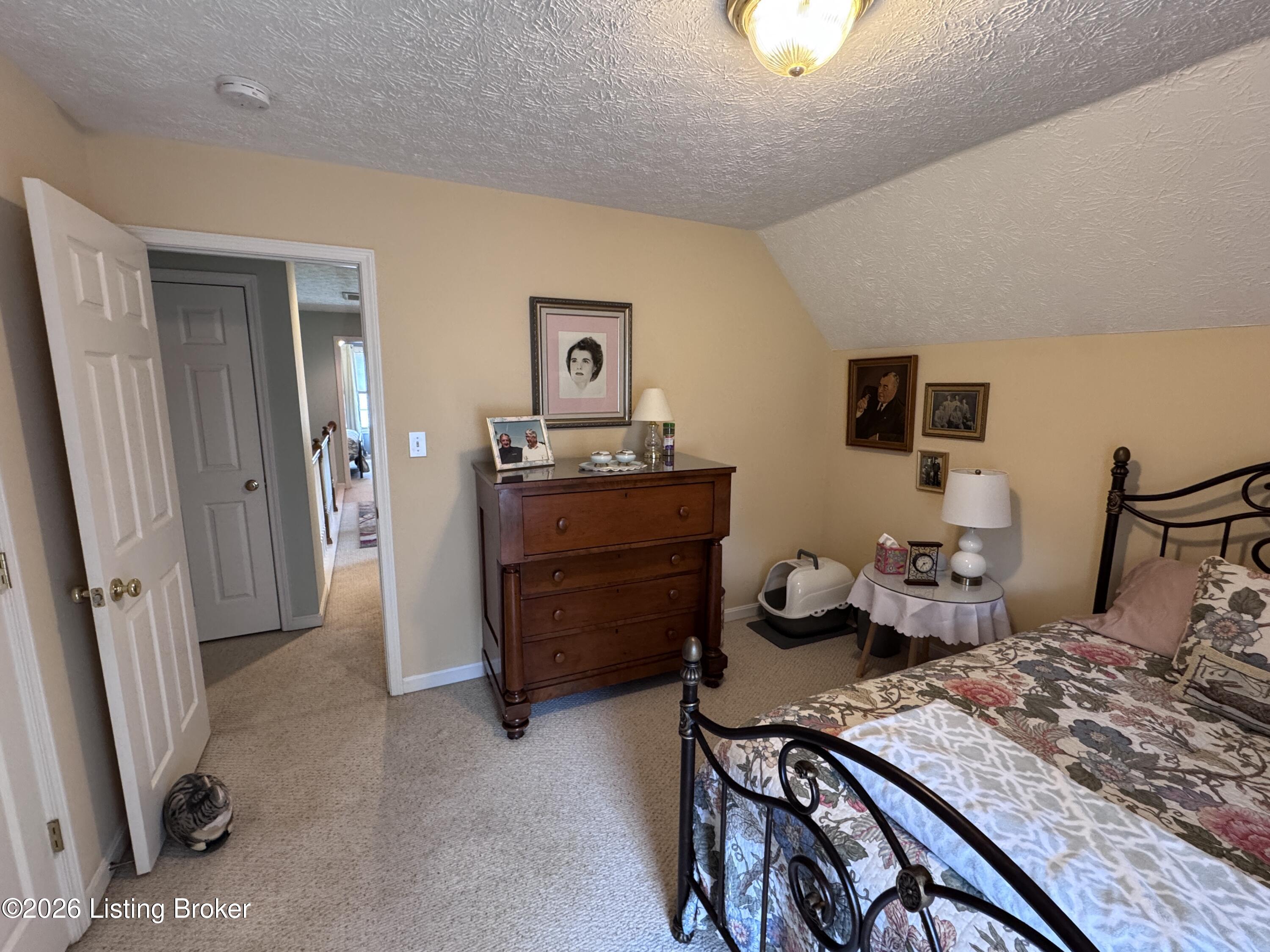 5100 Middlesex Dr Property Photo 38