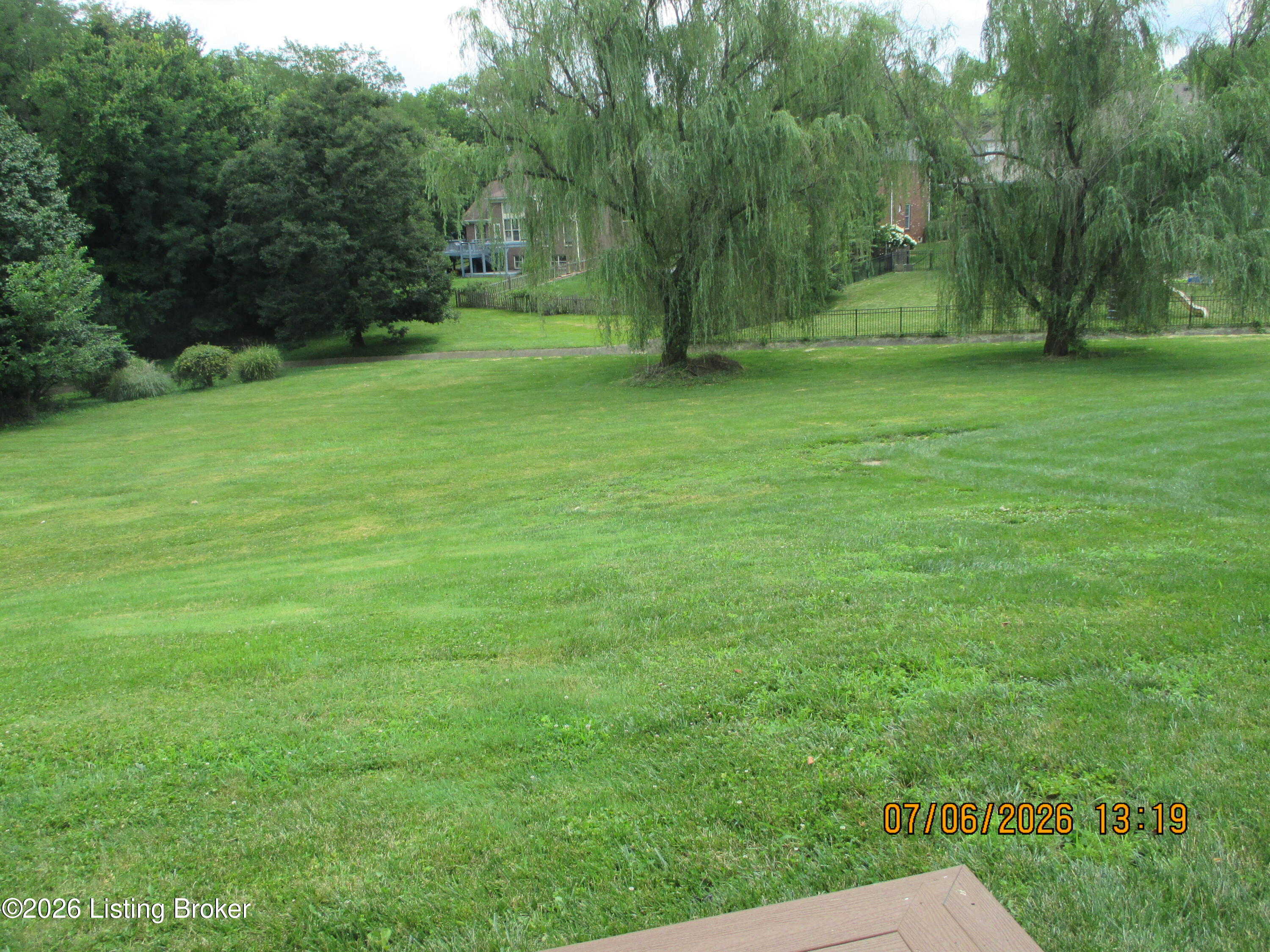 13113 Willow Forest Dr Property Photo 3