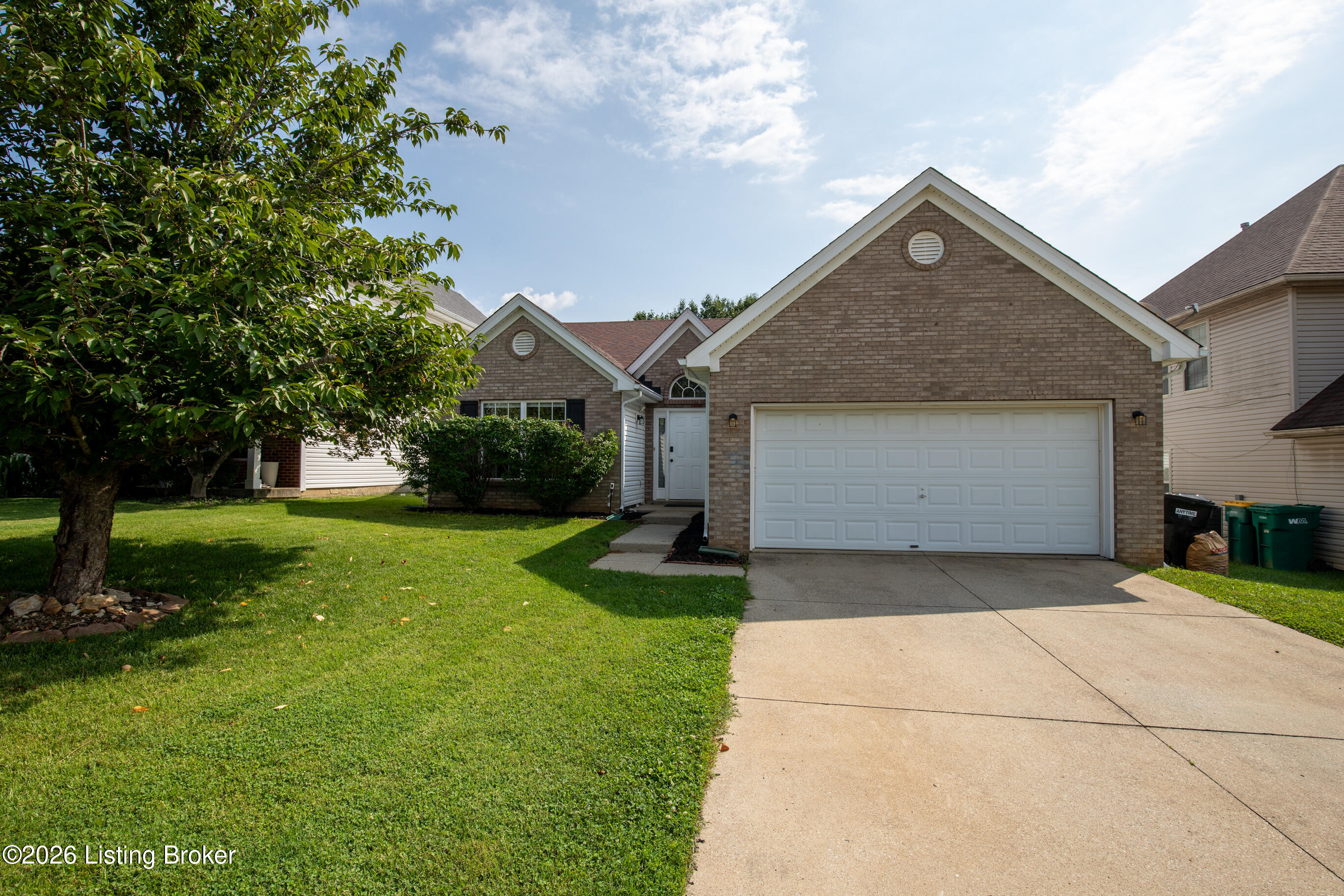 4909 Middlesex Dr Property Photo 2
