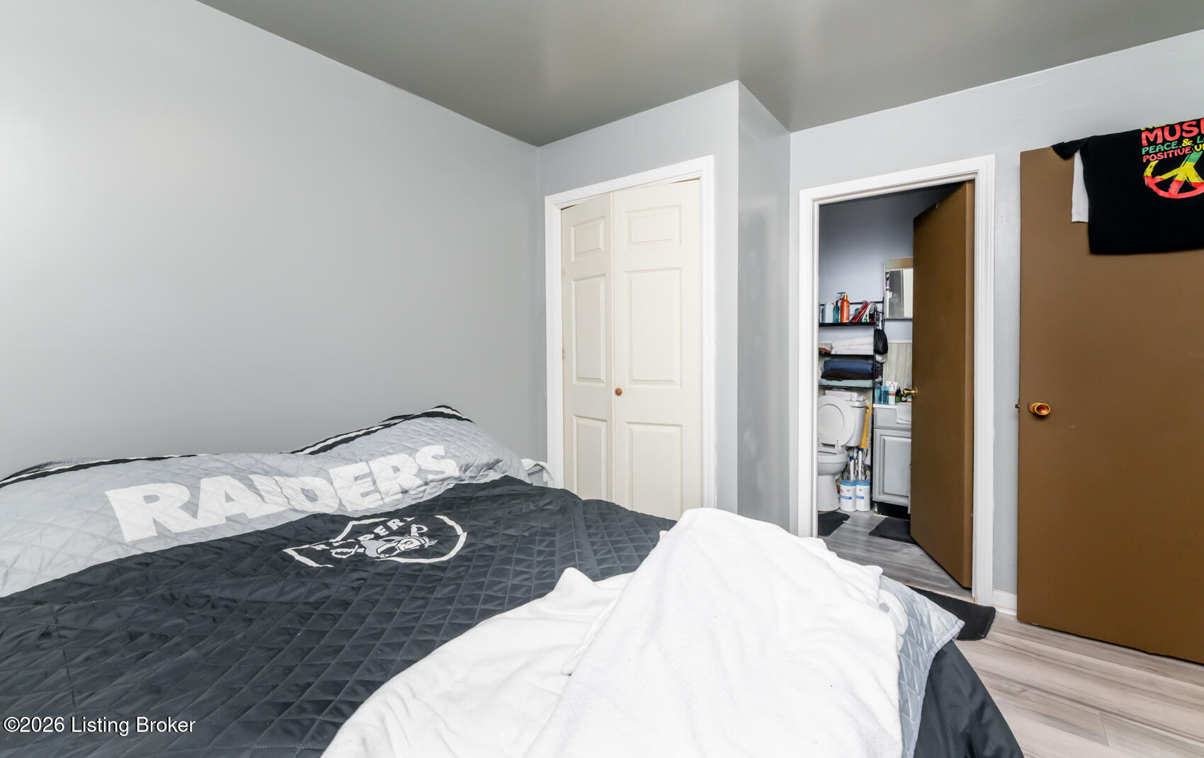 718 Zane St Property Photo 13