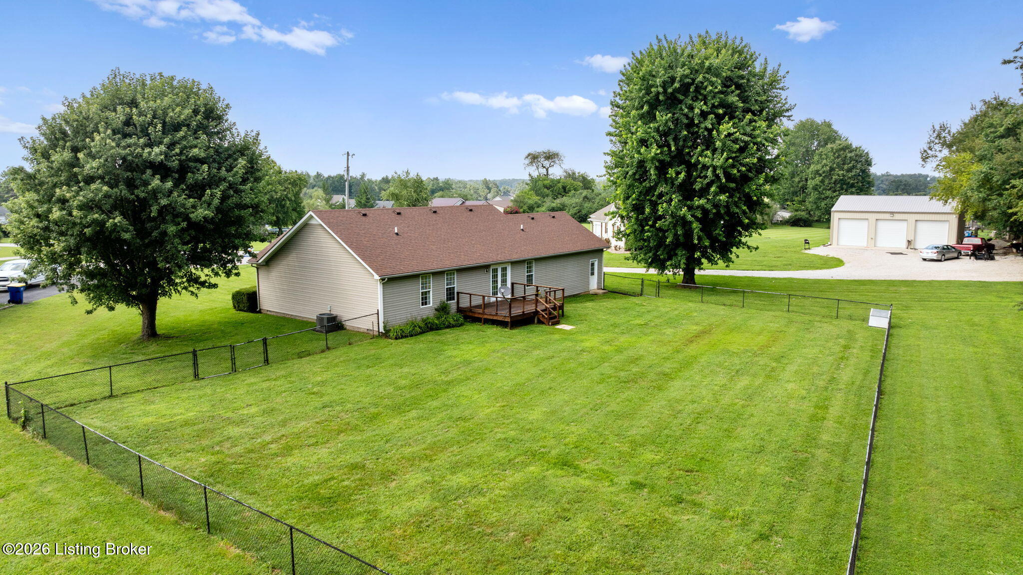 80 Gateway Ct Property Photo 19