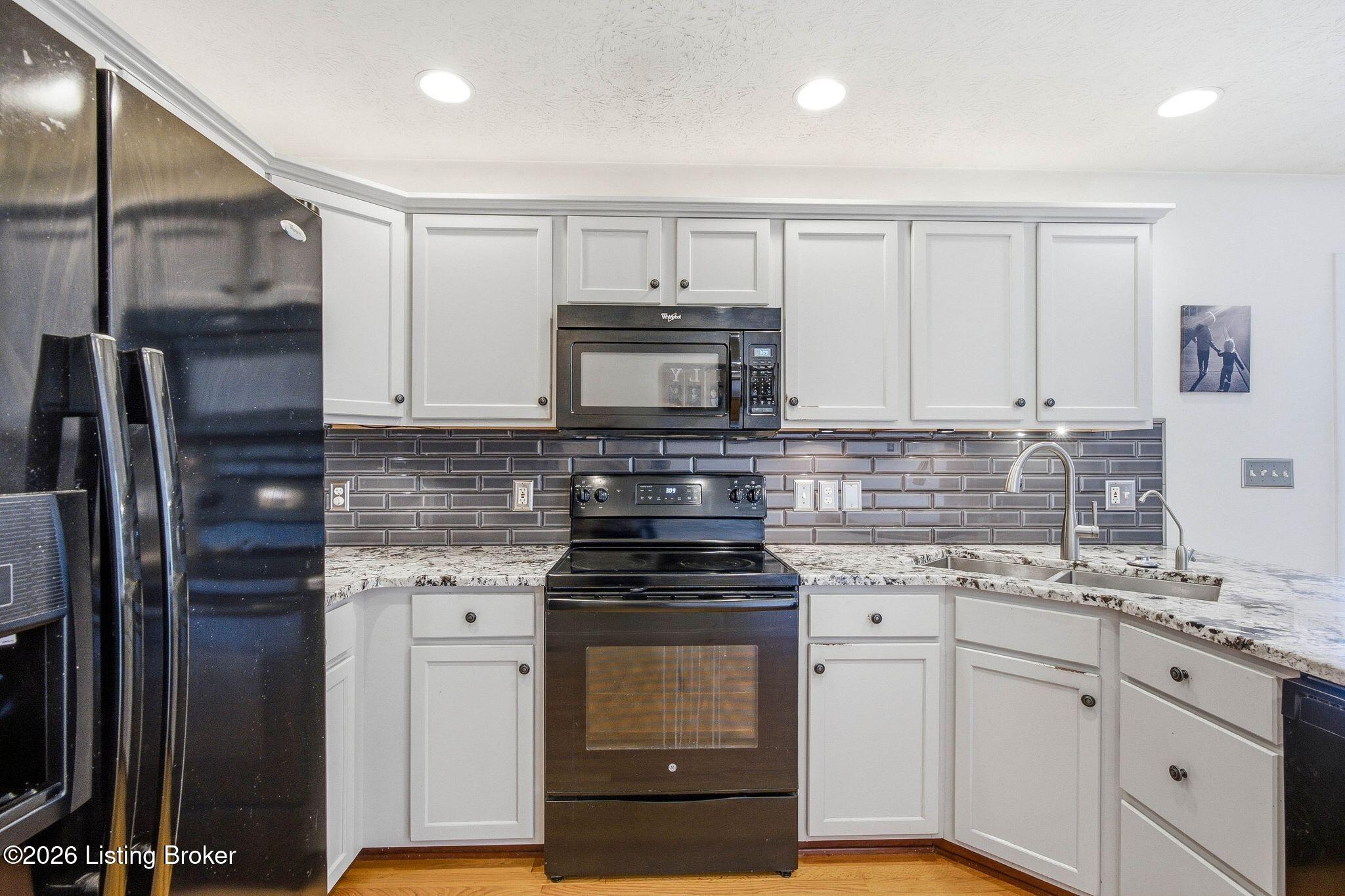 6303 Winding Stream Dr Property Photo 16