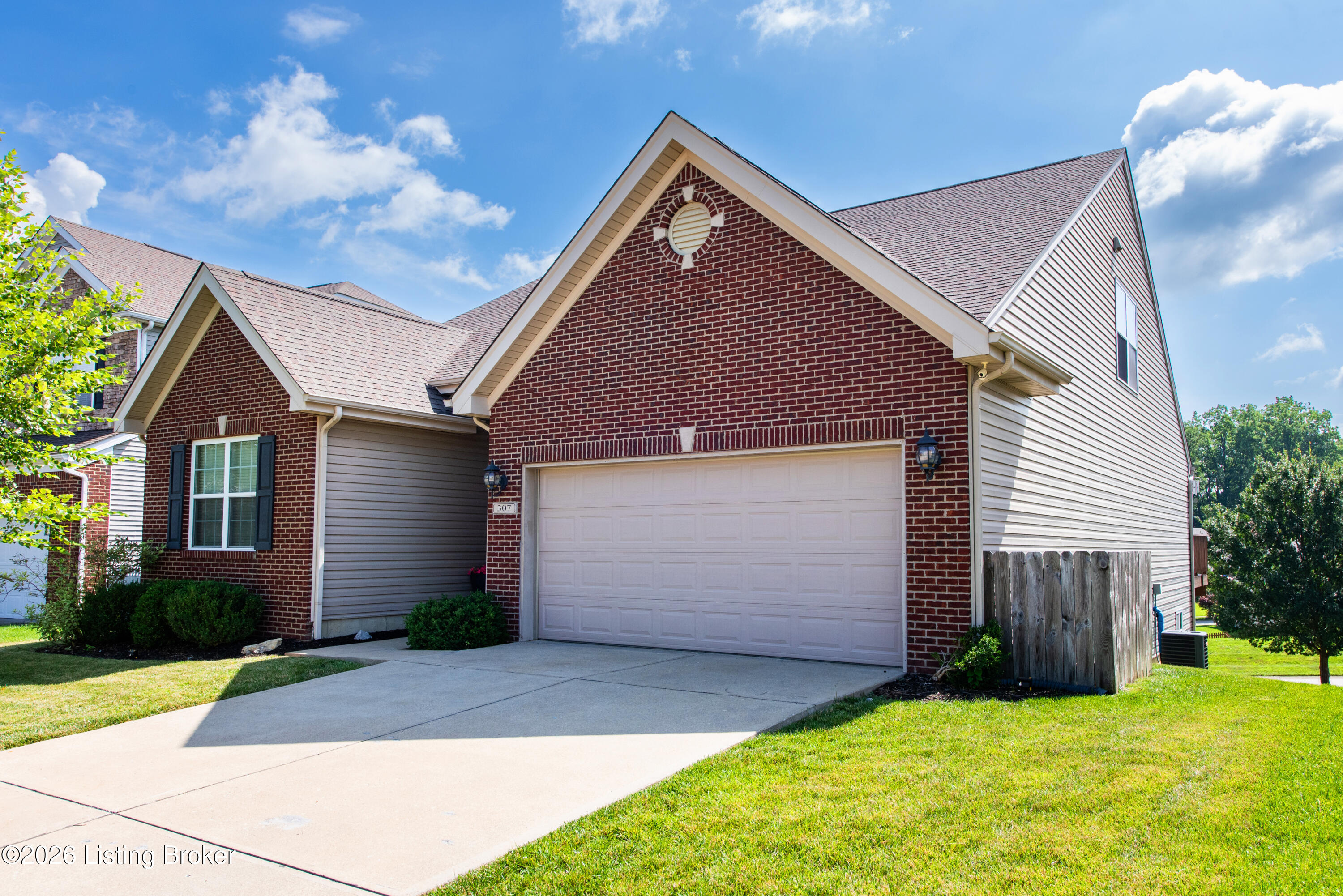 307 Brookfield View Dr Property Photo 4