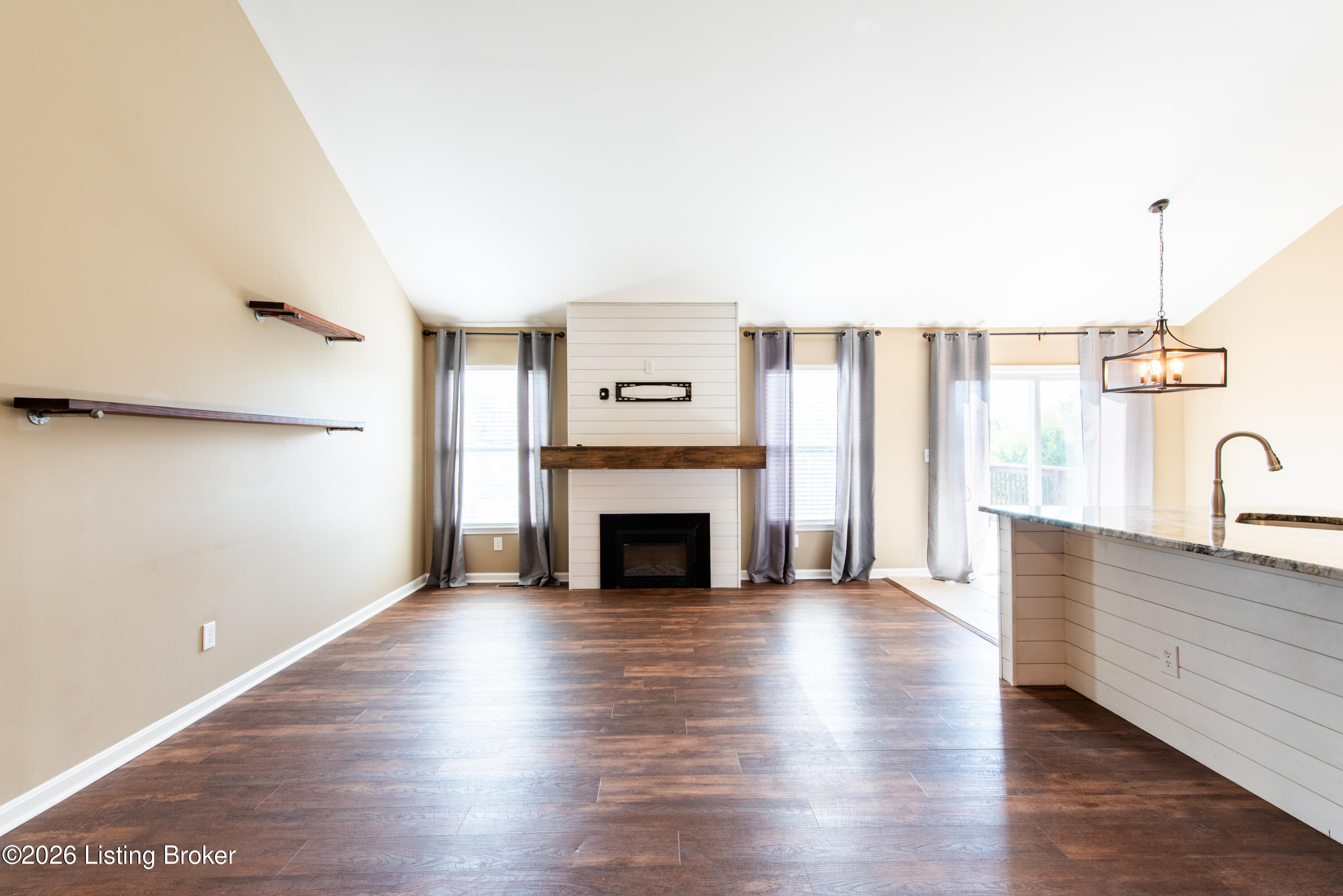 307 Brookfield View Dr Property Photo 17