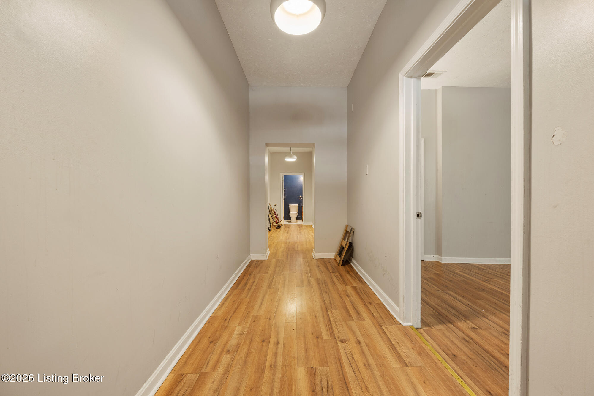 1912 W Market St Property Photo 25