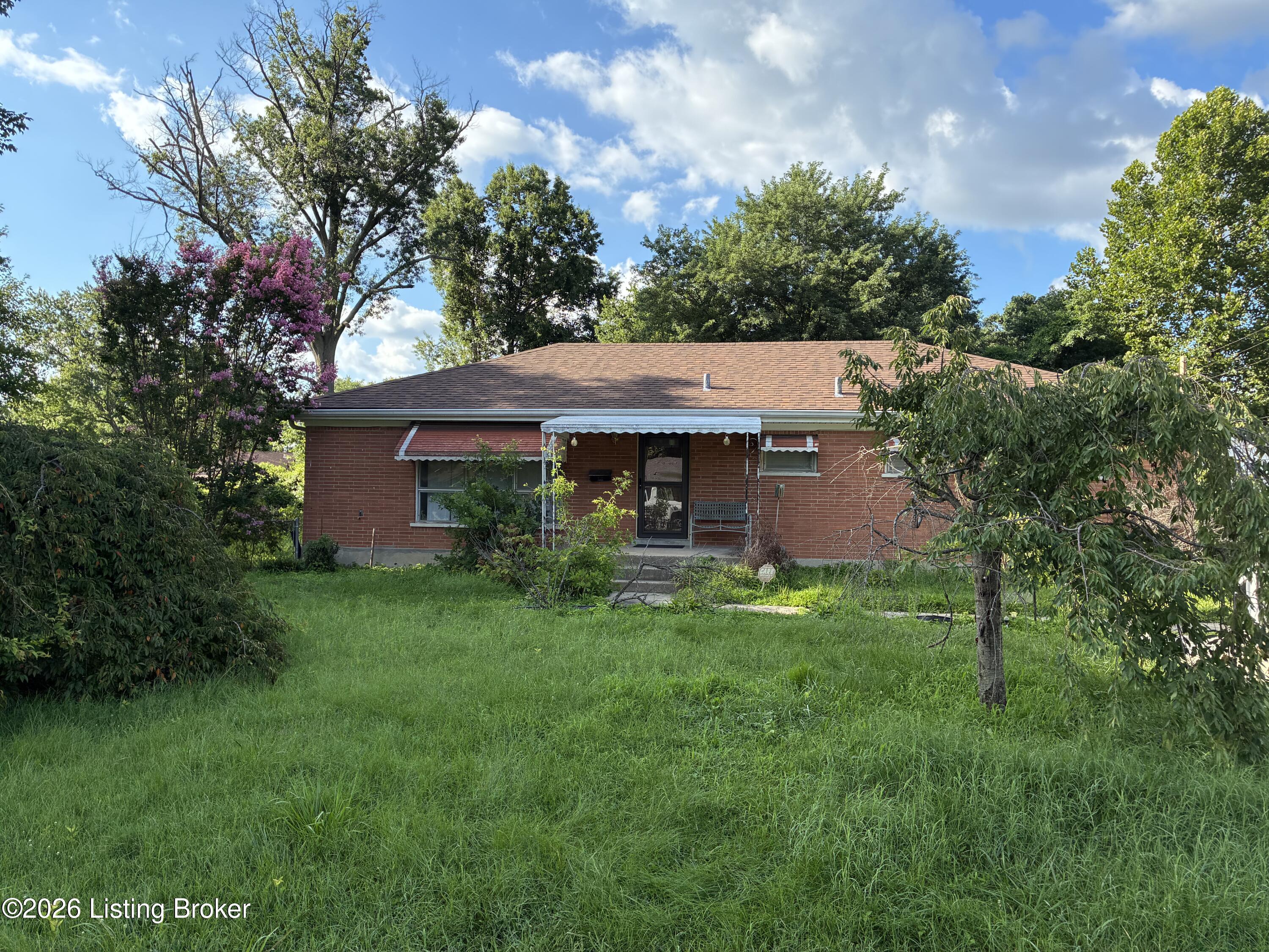 2527 Veronica Dr Property Photo 1