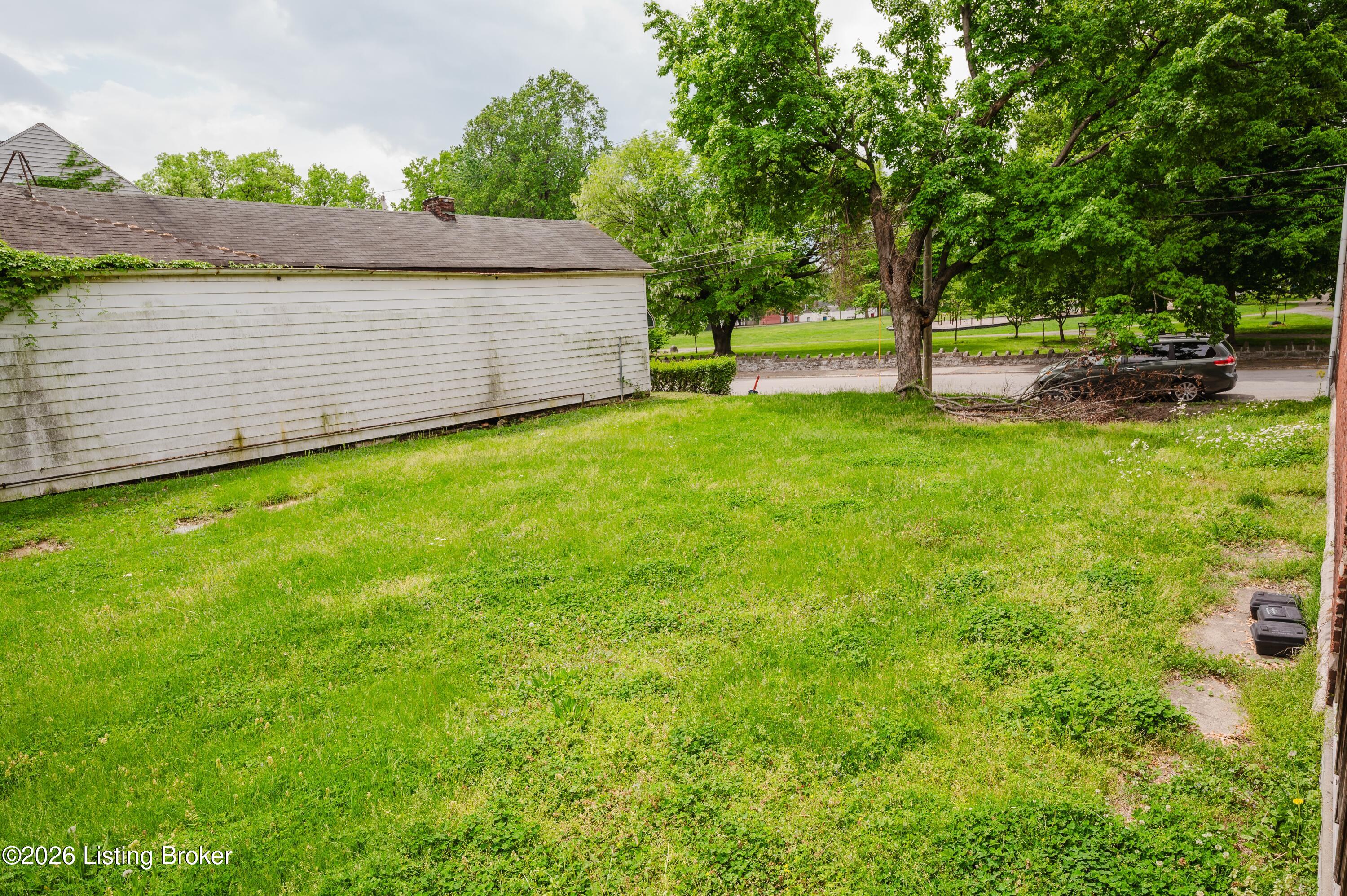 231 N 19th St Property Photo 42
