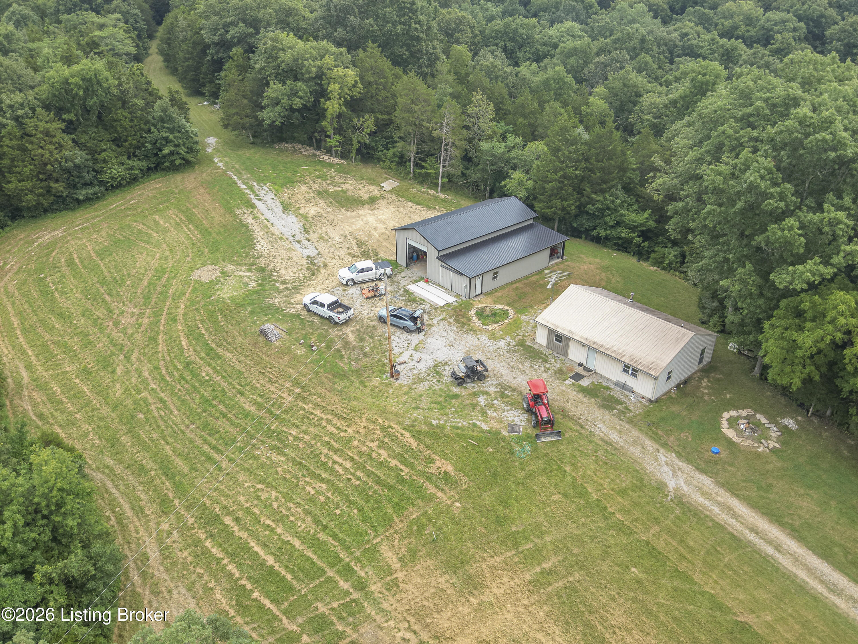 654 Gest Rd Property Photo 2