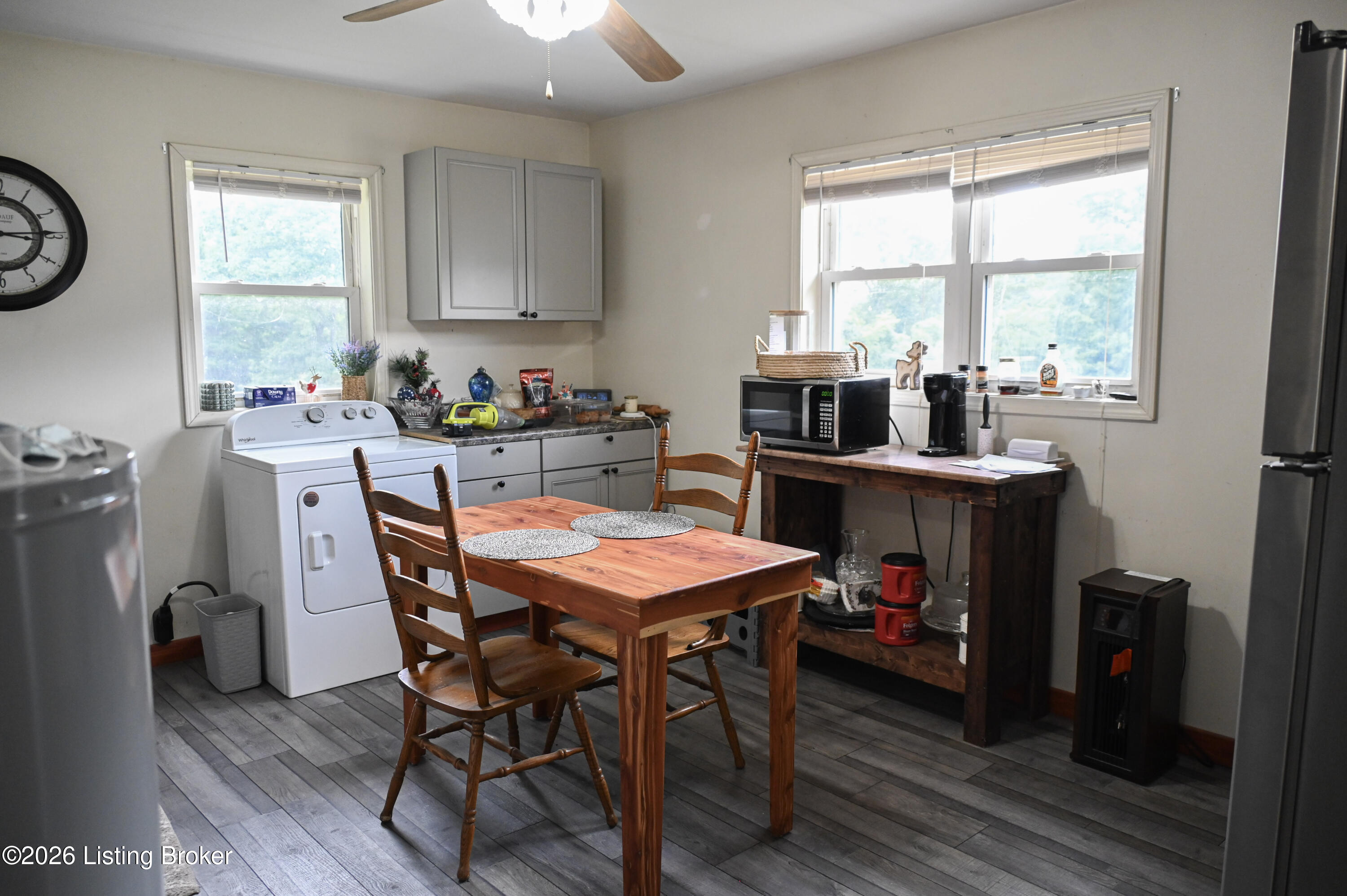 654 Gest Rd Property Photo 11