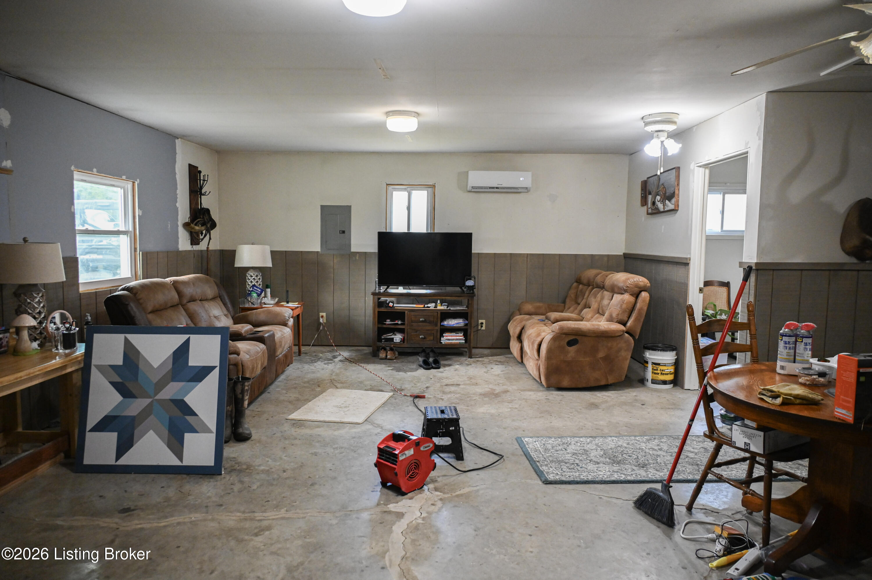 654 Gest Rd Property Photo 14