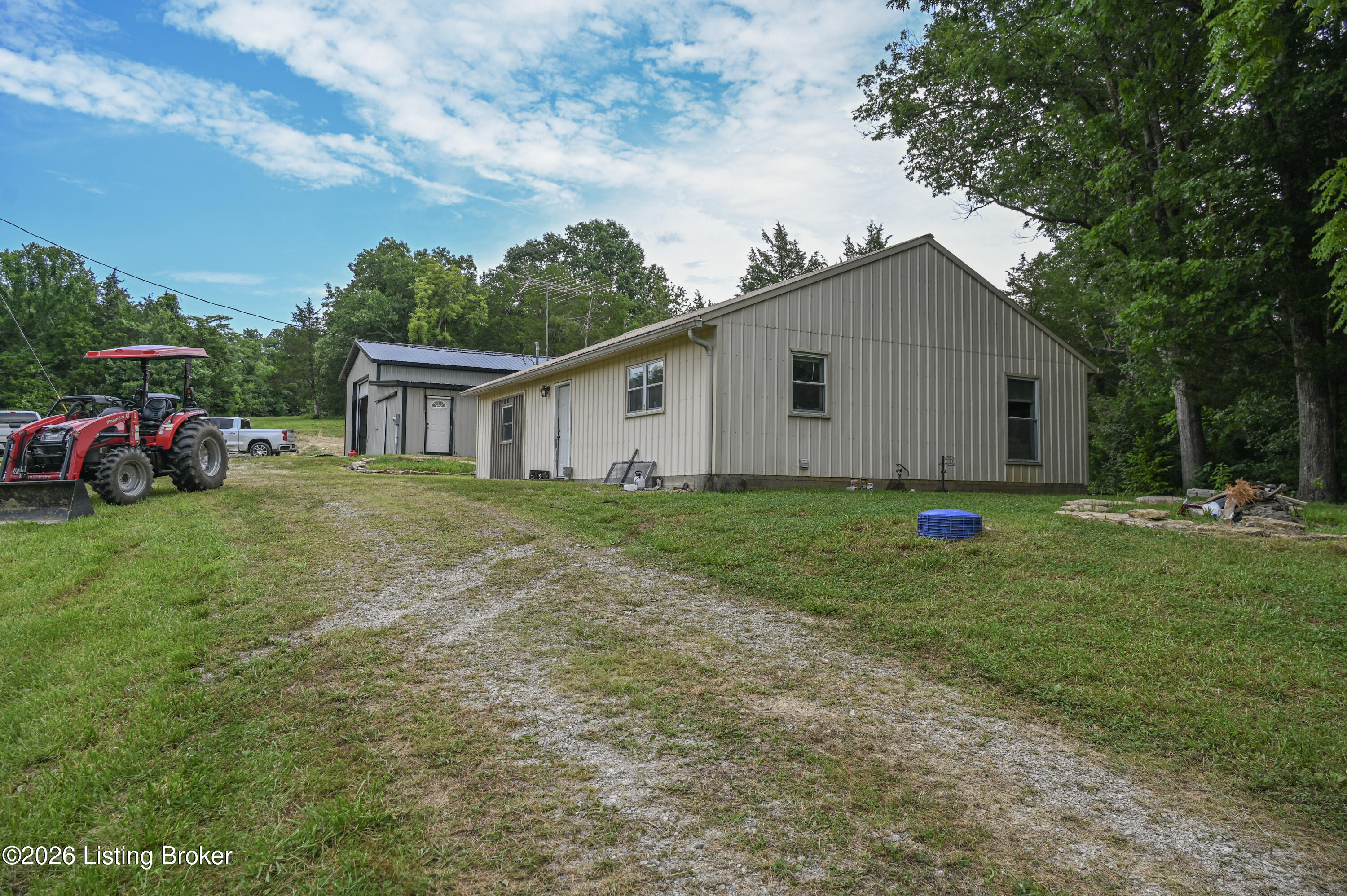 654 Gest Rd Property Photo 39