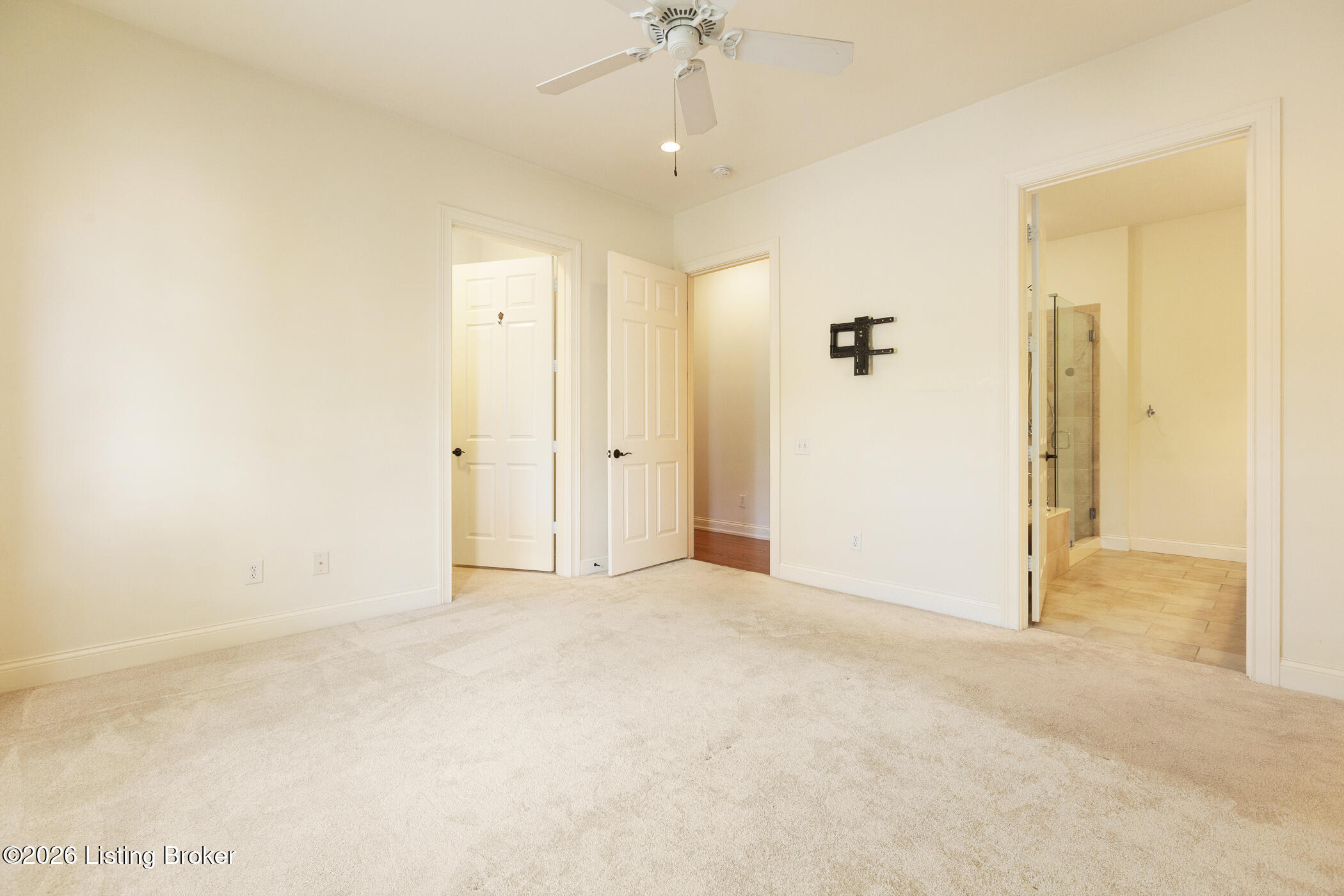 9509 Delphinium St 102 Property Photo 21