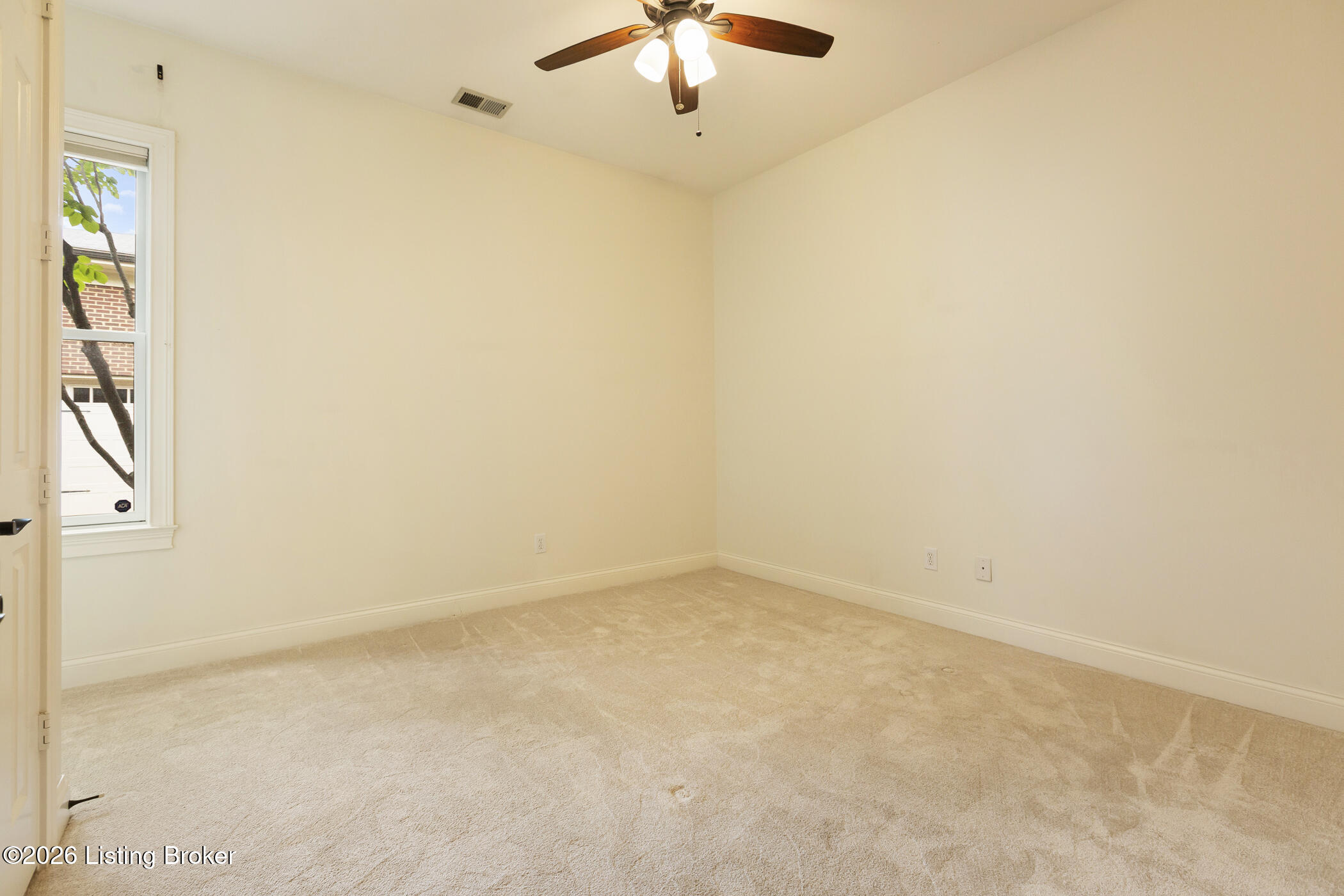 9509 Delphinium St 102 Property Photo 27