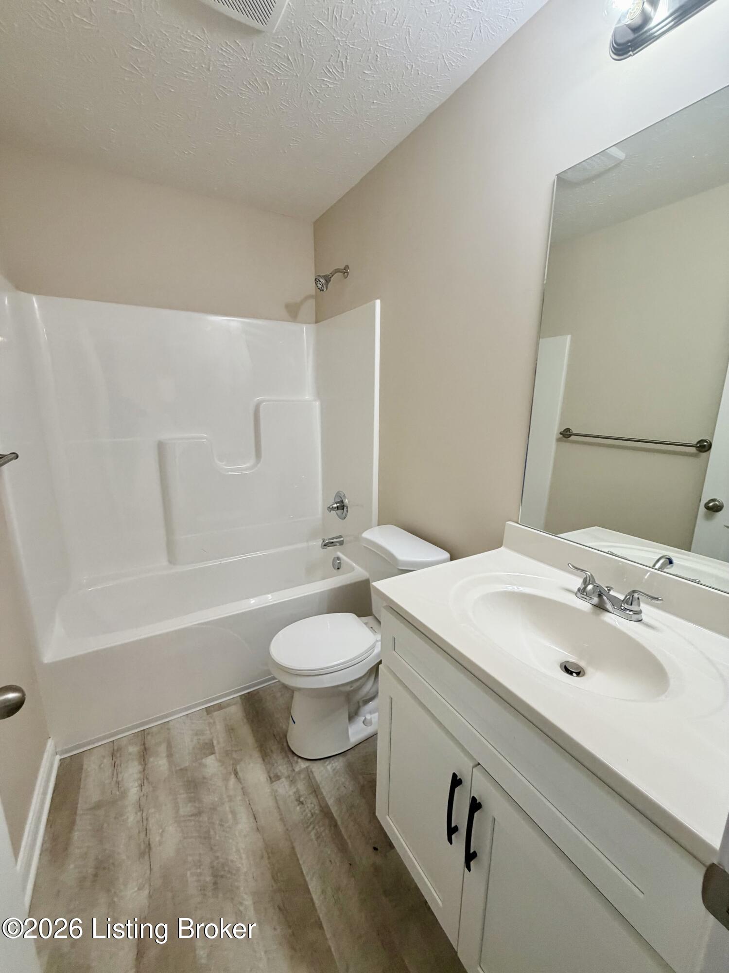 338 Breckinridge Cir Property Photo 3