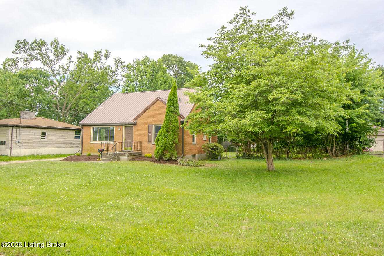 6106 Morning Glory Ln Property Photo 2