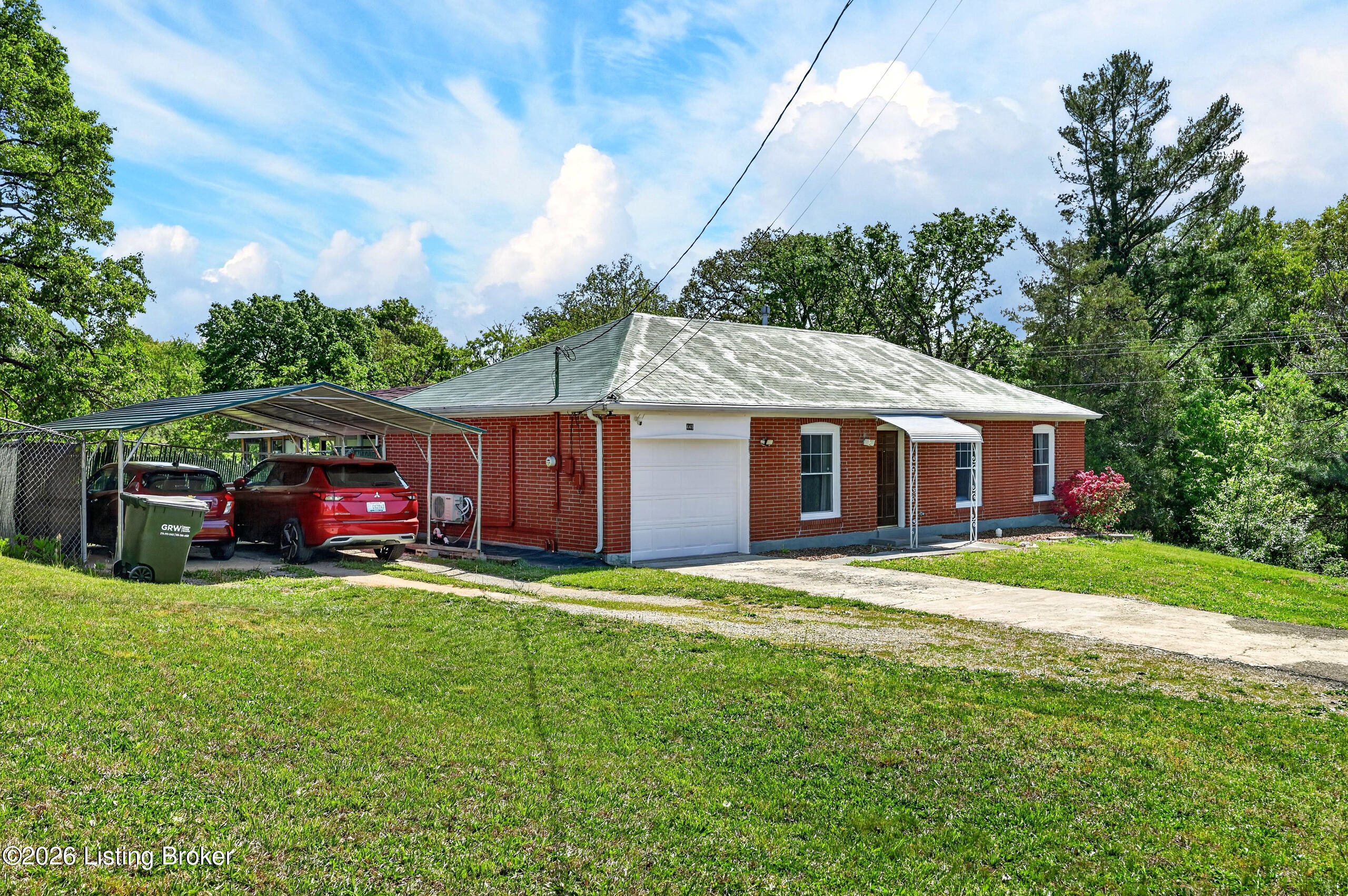 448 New St Property Photo 2