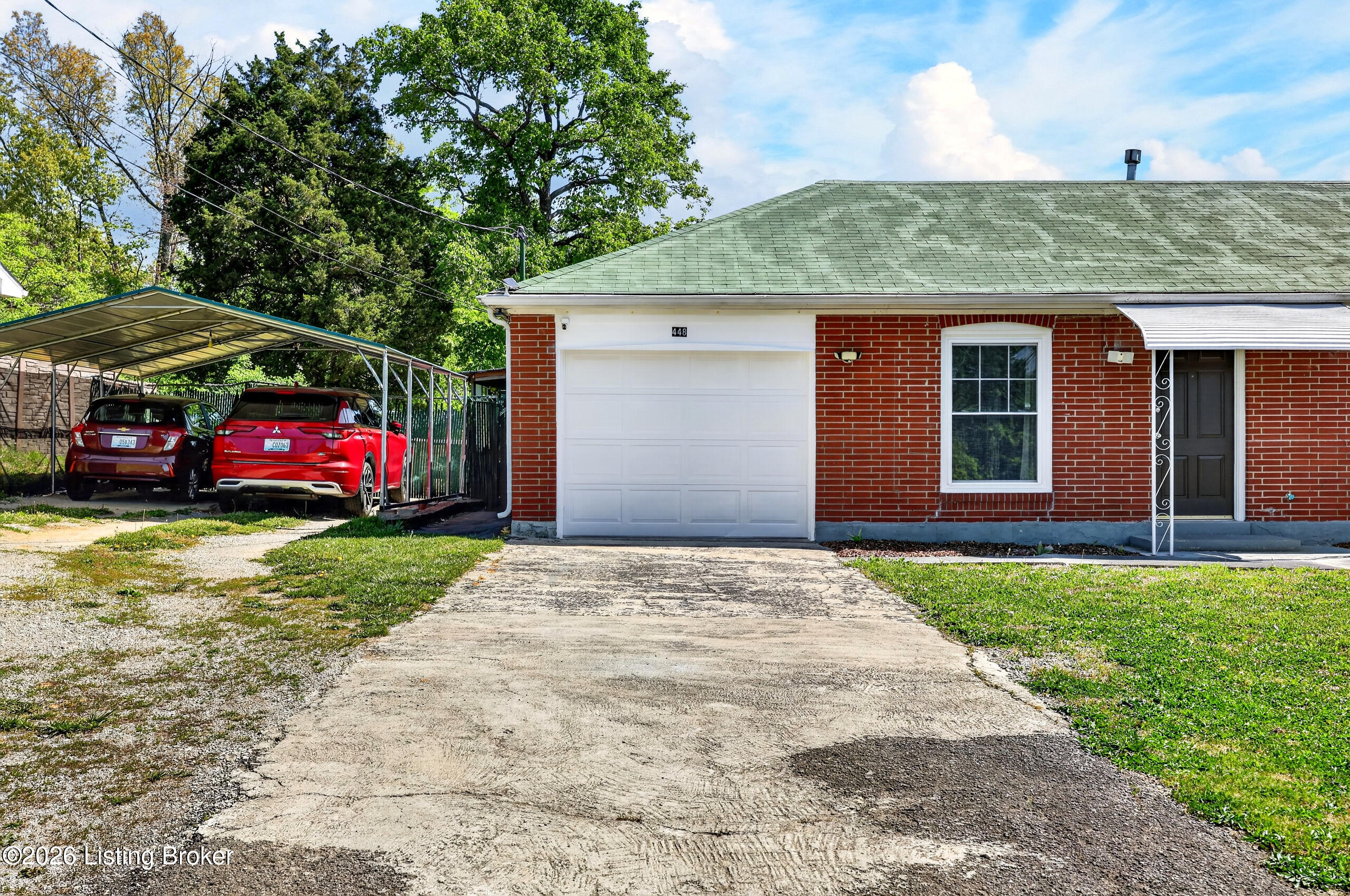 448 New St Property Photo 29