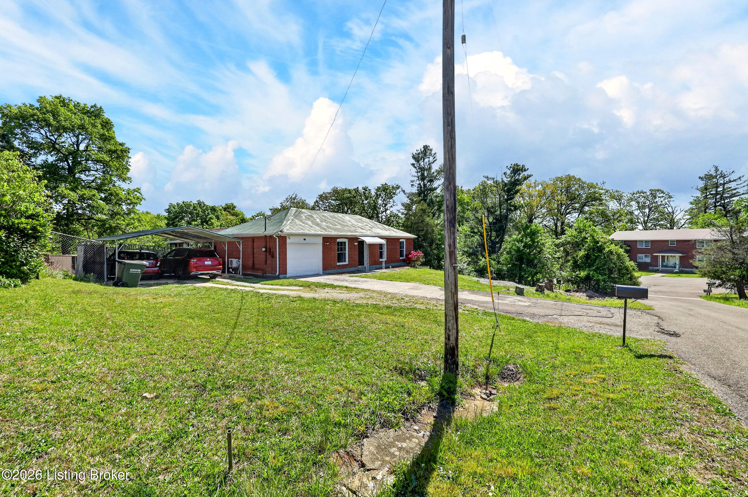 448 New St Property Photo 47