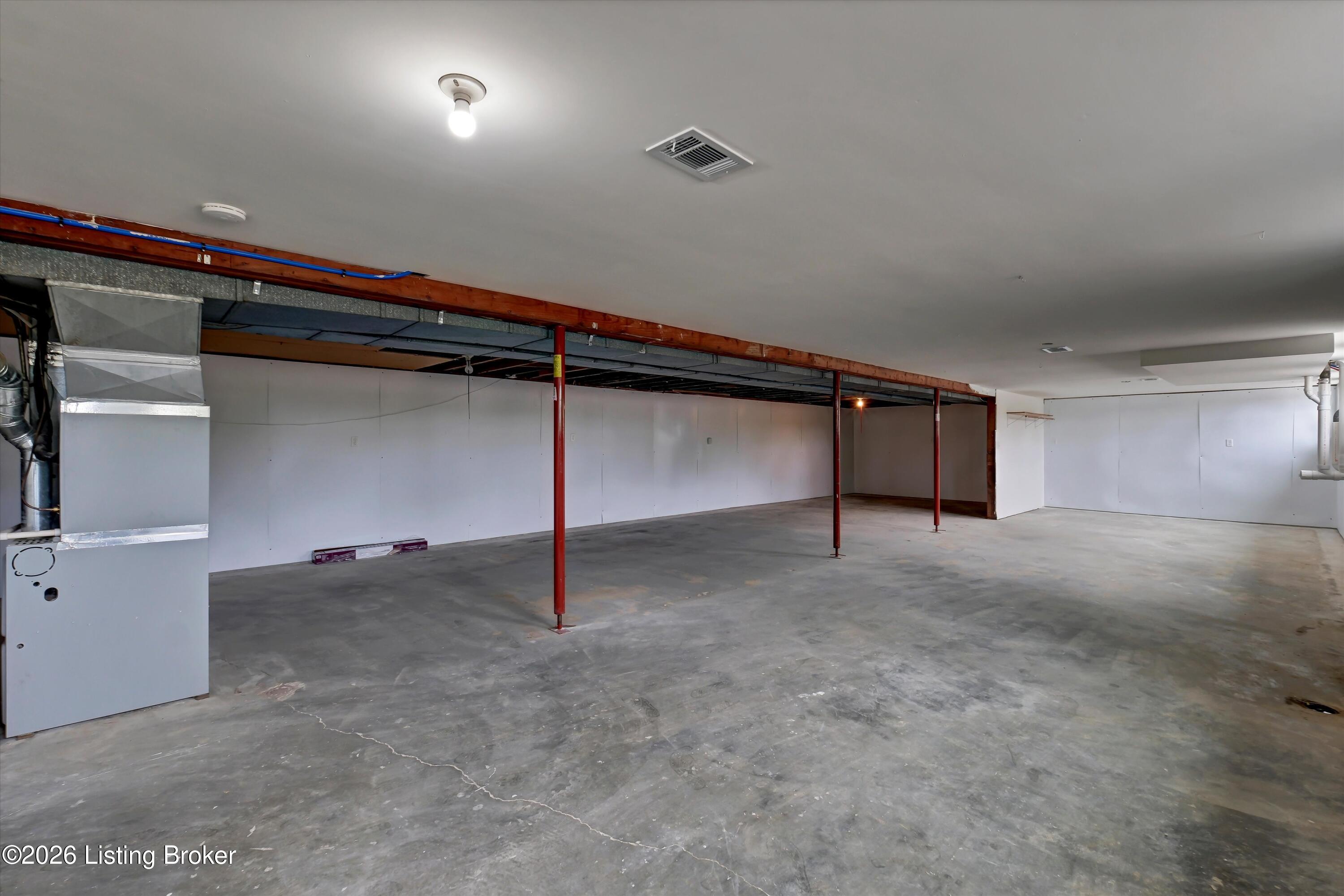 334 S Bardstown Rd Property Photo 25