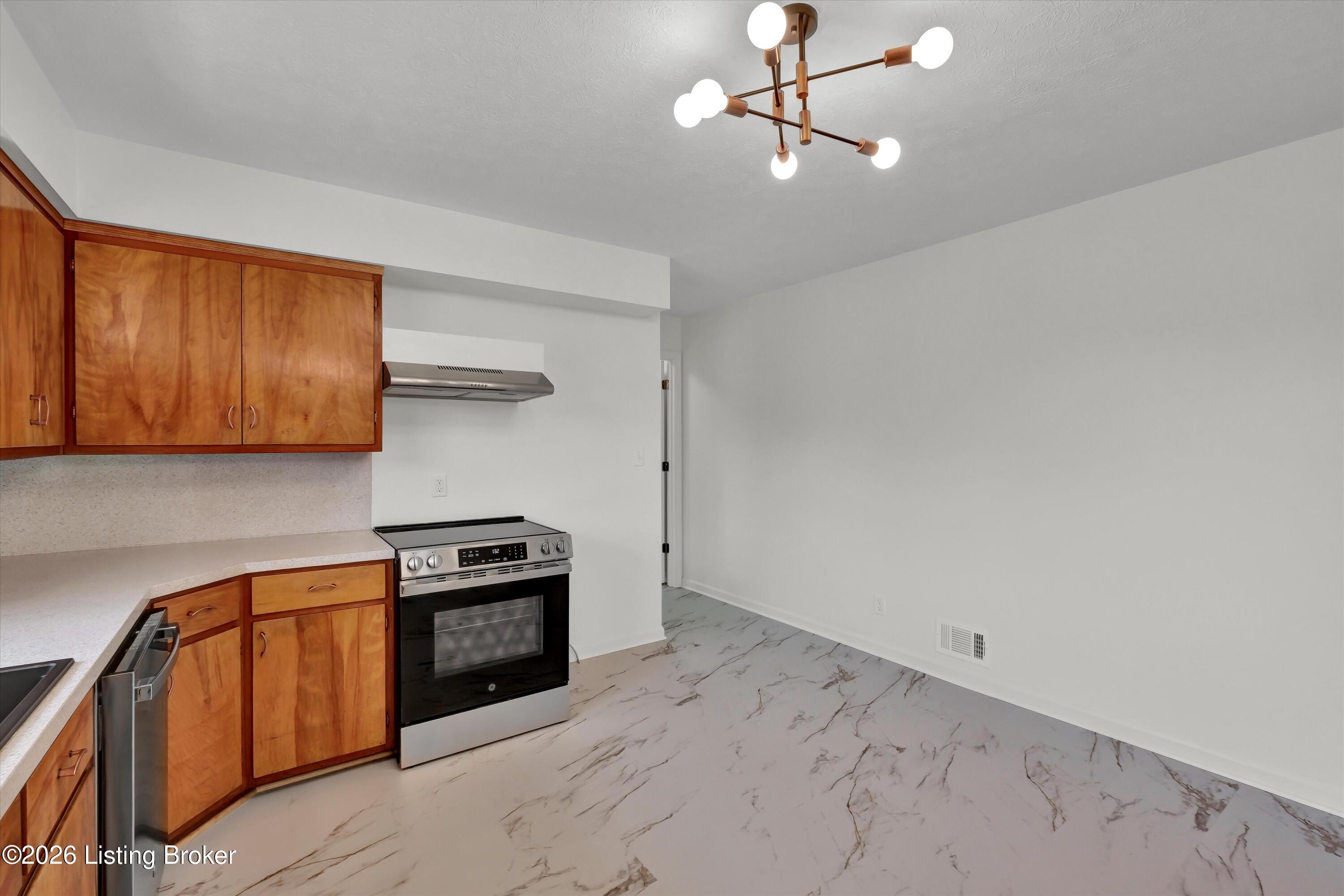 334 S Bardstown Rd Property Photo 43
