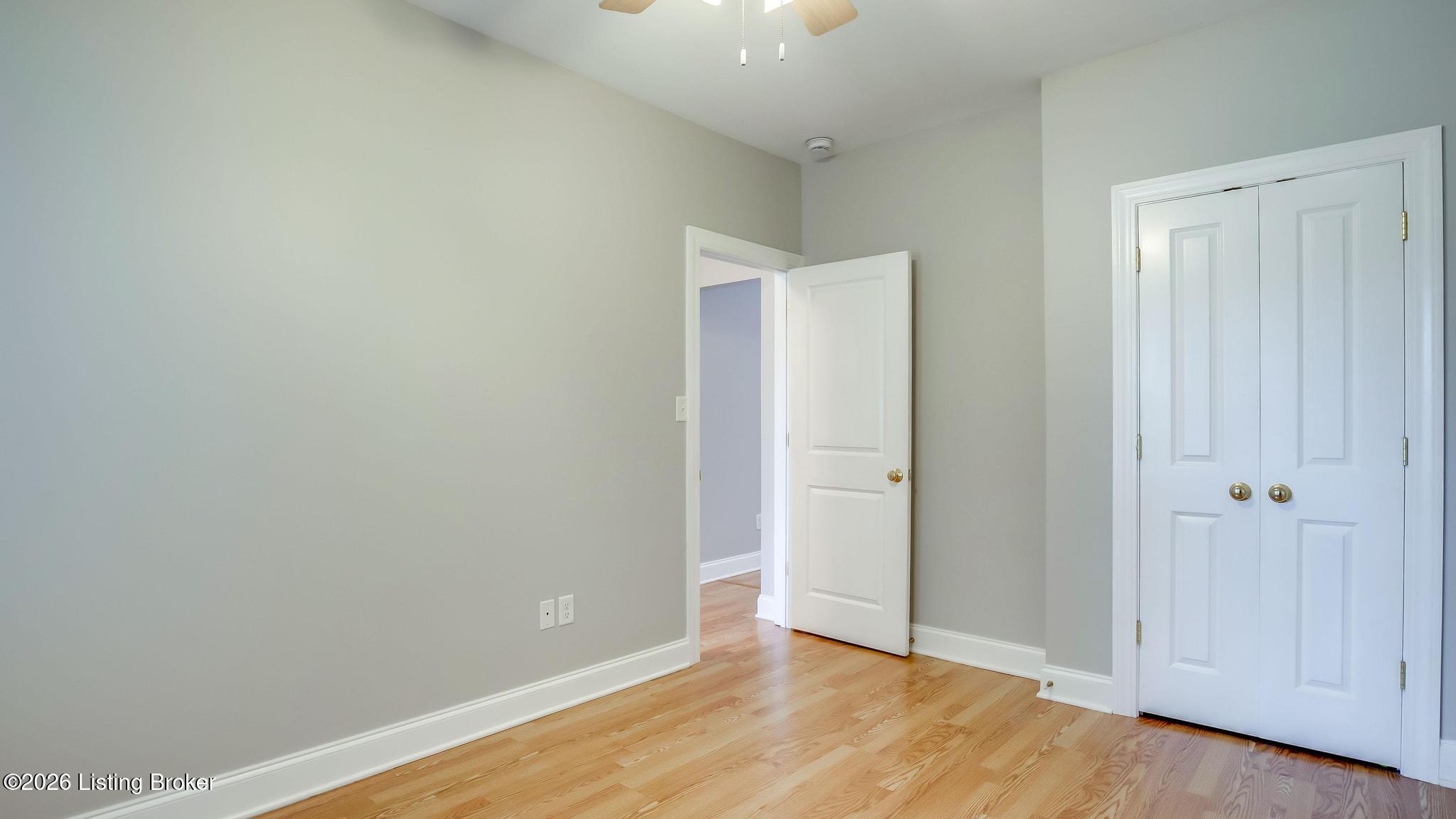 520 Warnock St Property Photo 18