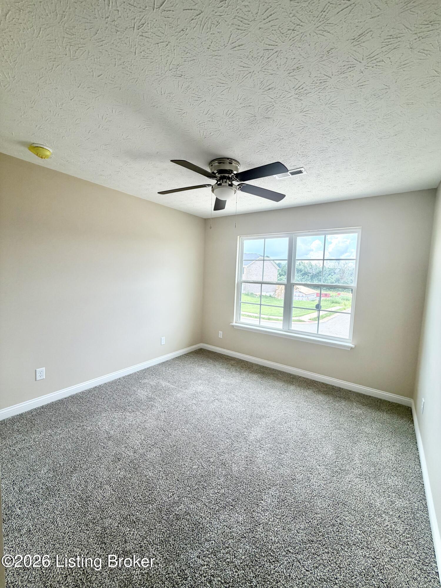345/347 Breckinridge Cir Property Photo 6