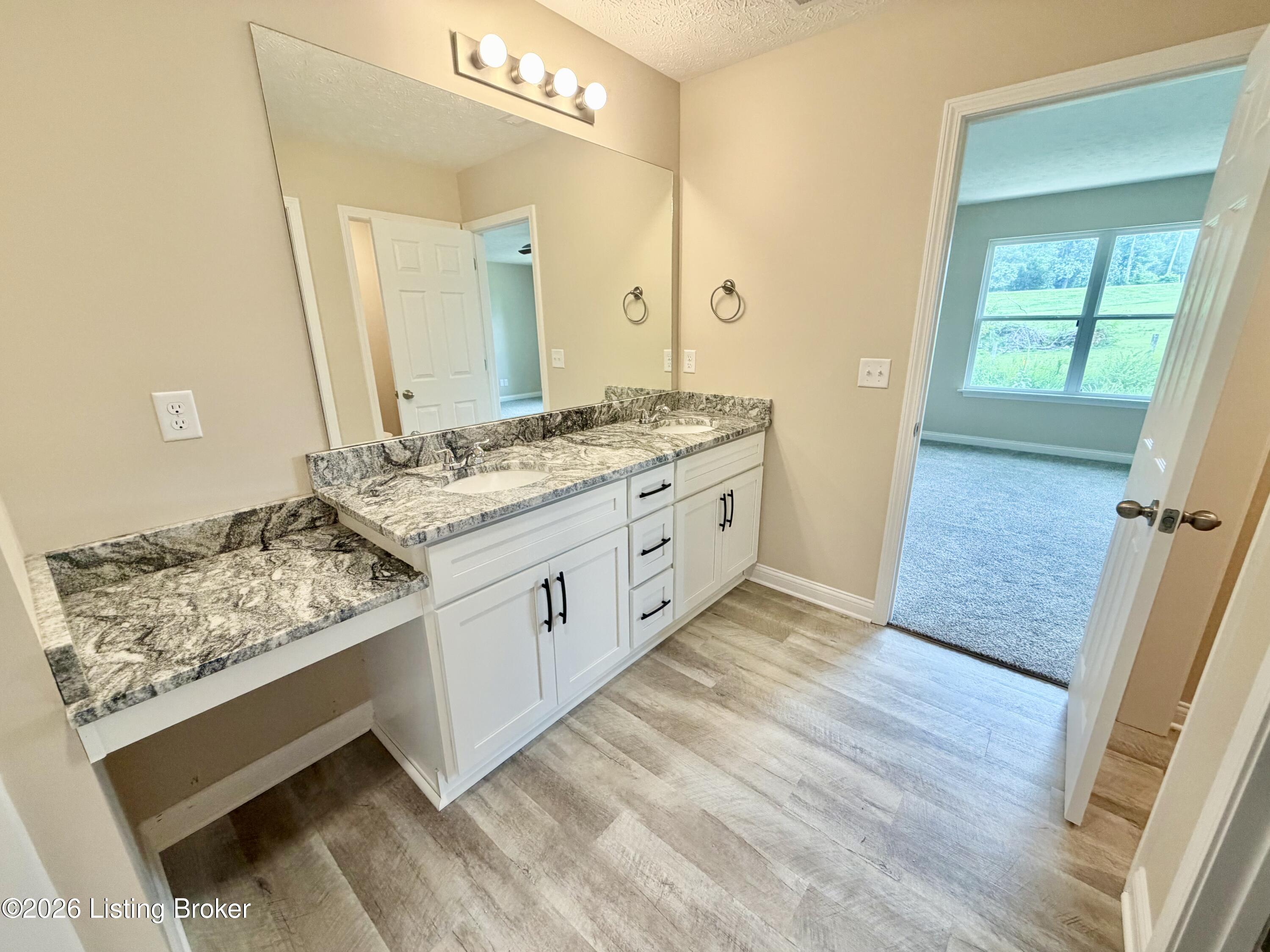 345/347 Breckinridge Cir Property Photo 13