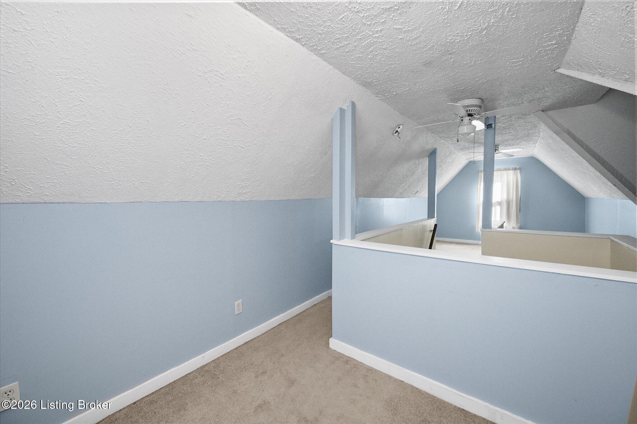 665 Lynn St Property Photo 13