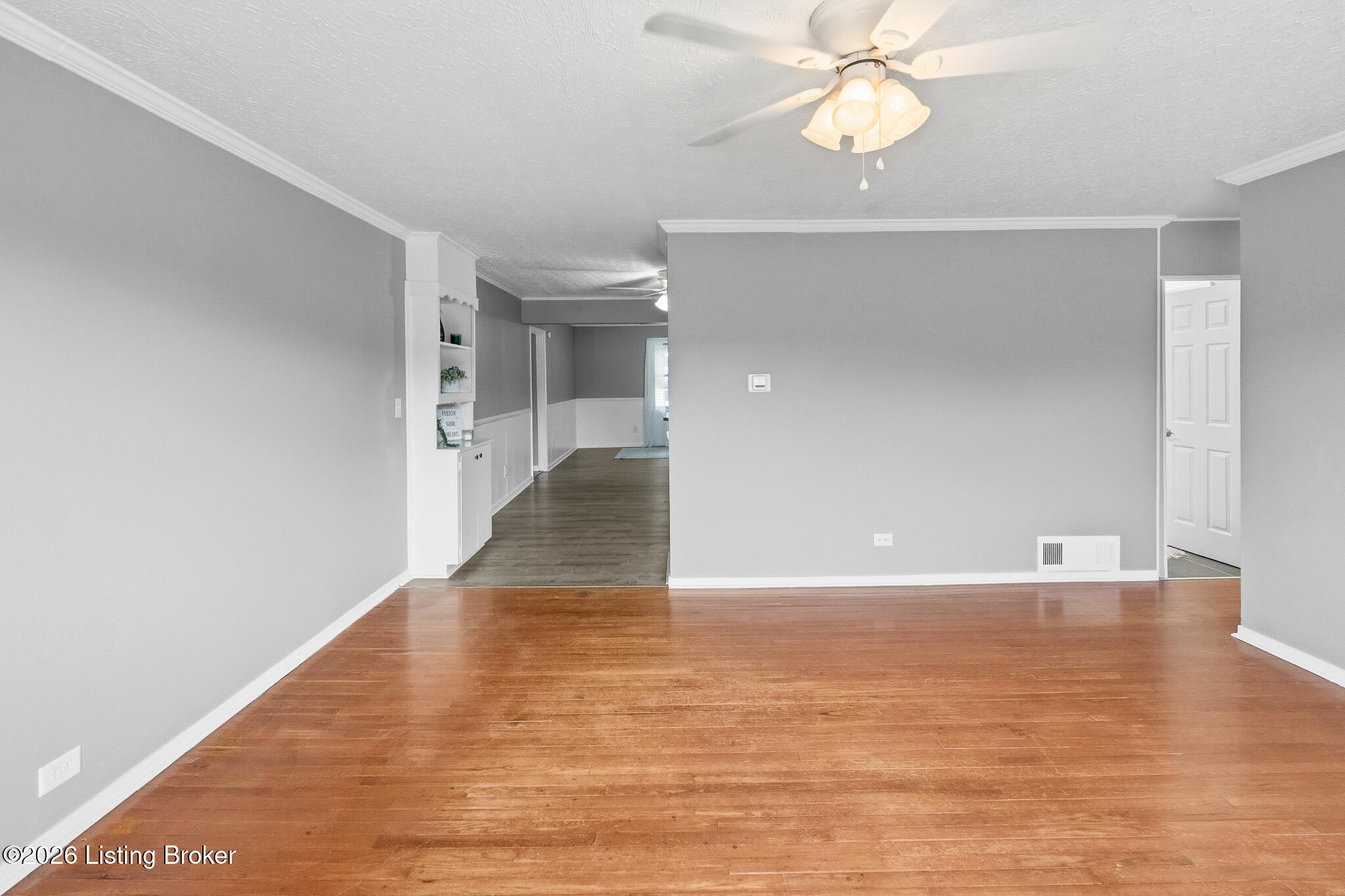 201 Sycamore St Property Photo 6