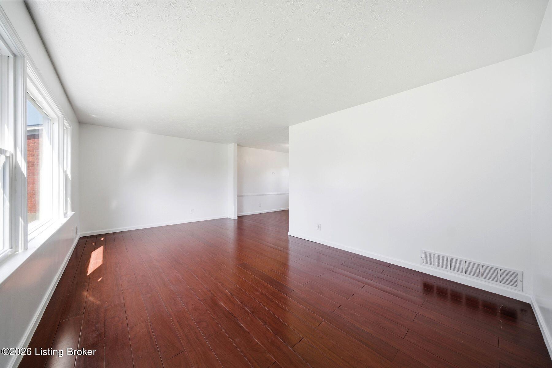 4109 Stony Brook Dr Property Photo 4