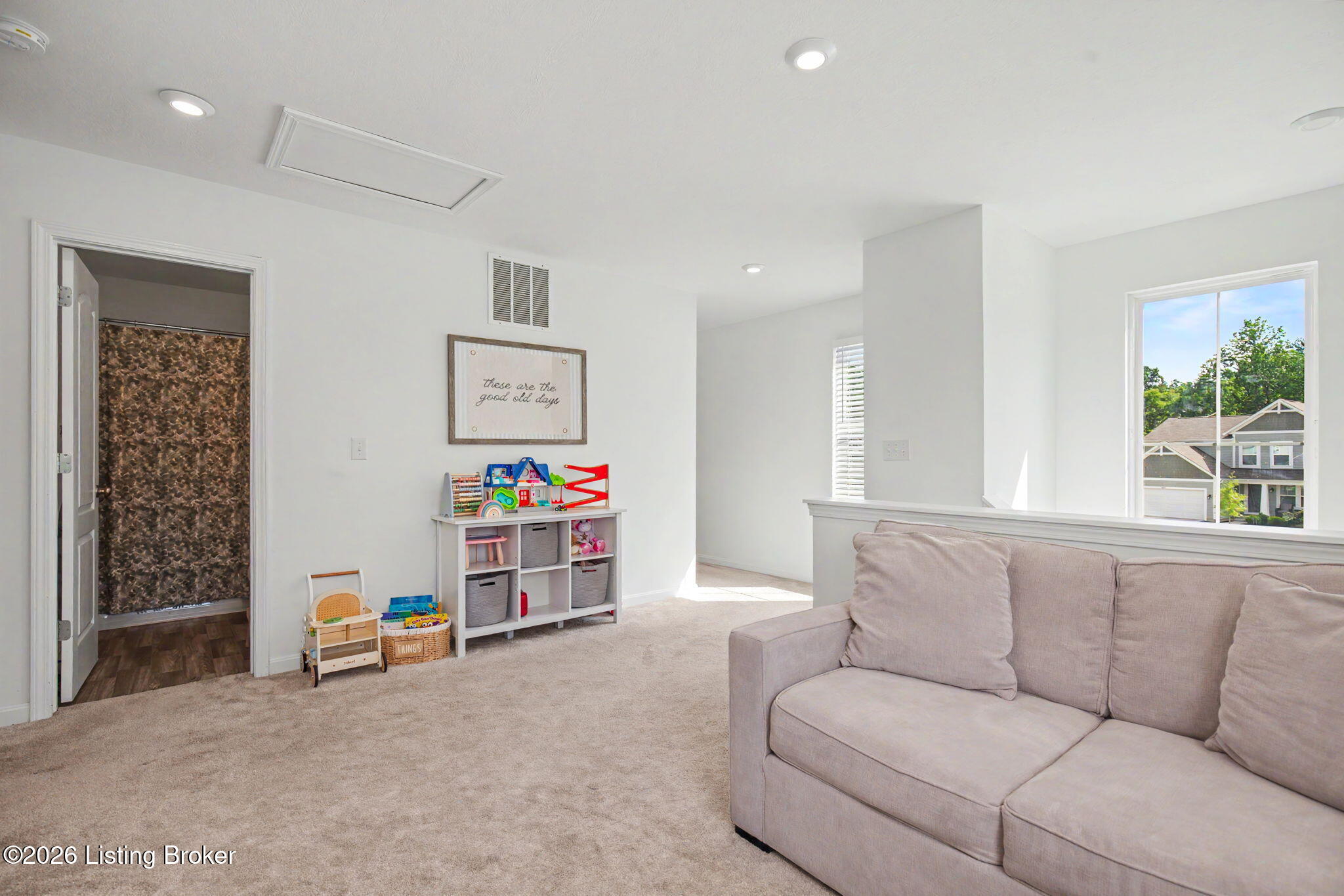 3857 Scarlet Oak Ln Property Photo 20