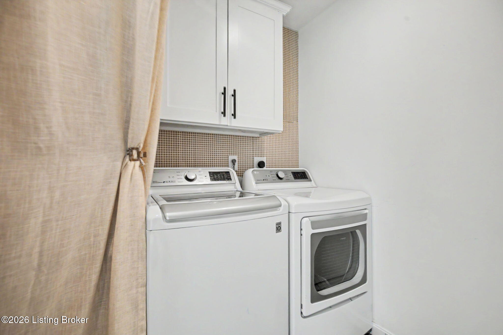 3857 Scarlet Oak Ln Property Photo 34