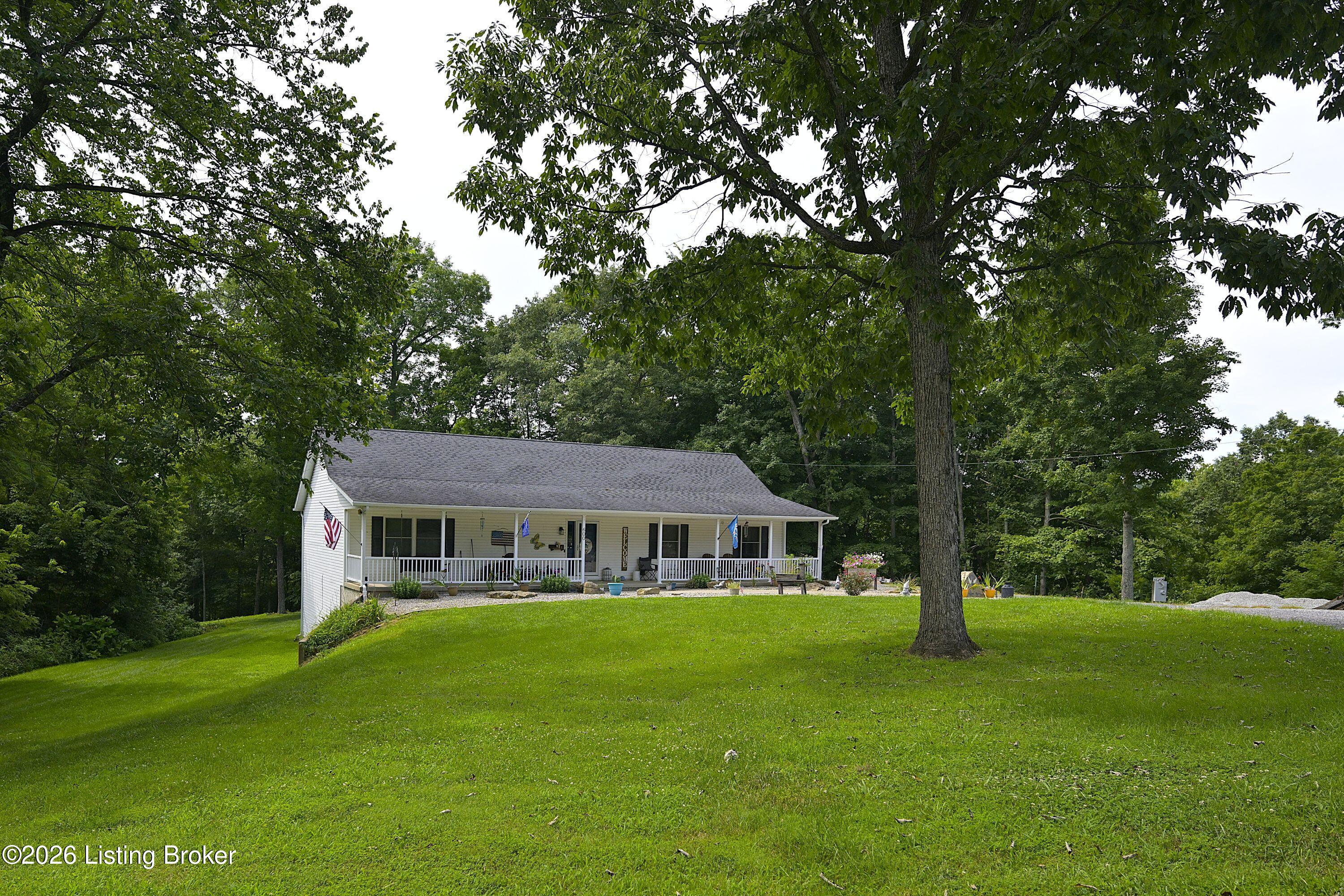600 Shepherd Ln Property Photo 2