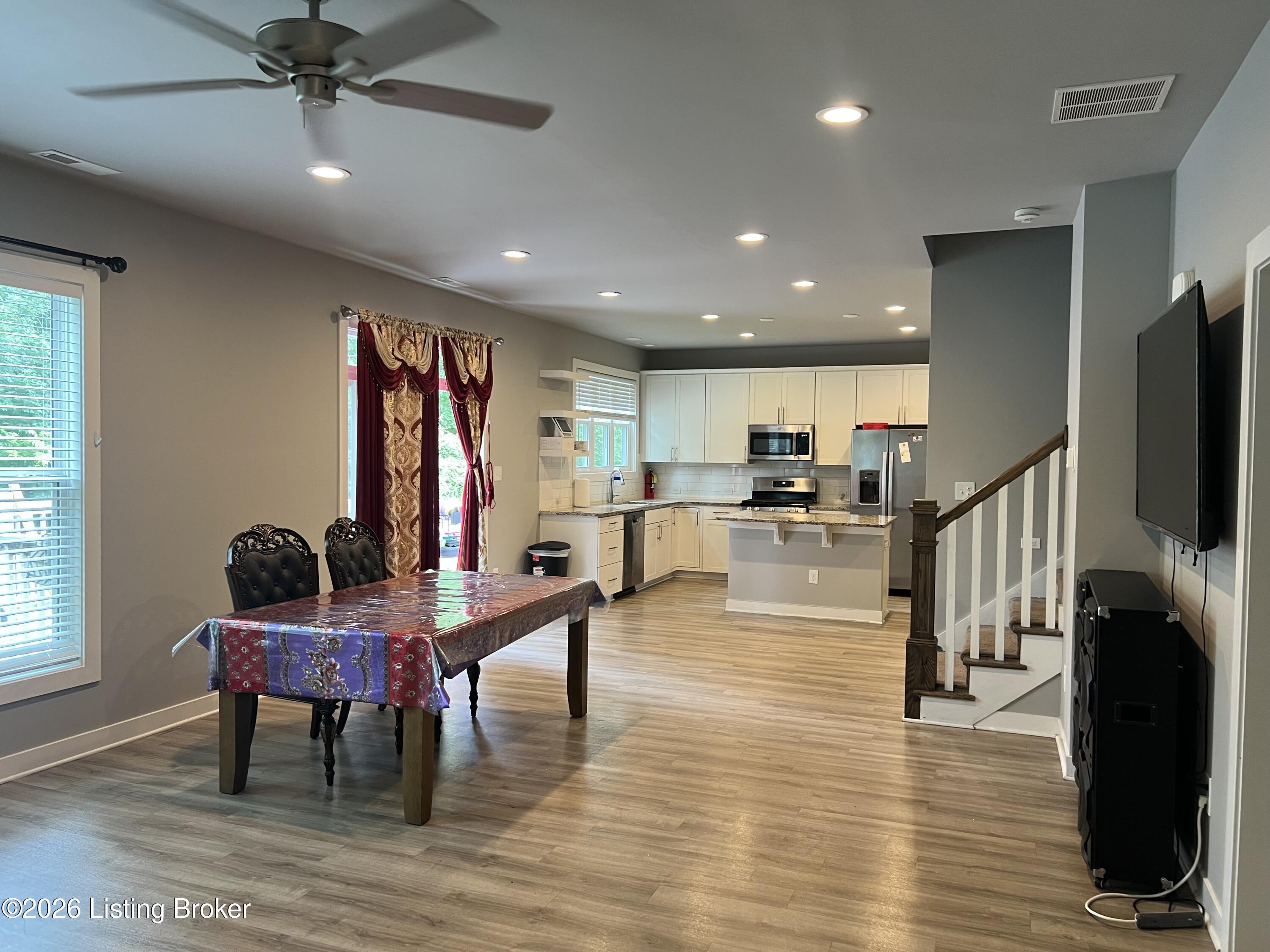 6107 Ledgerock Cove Pl Property Photo 10