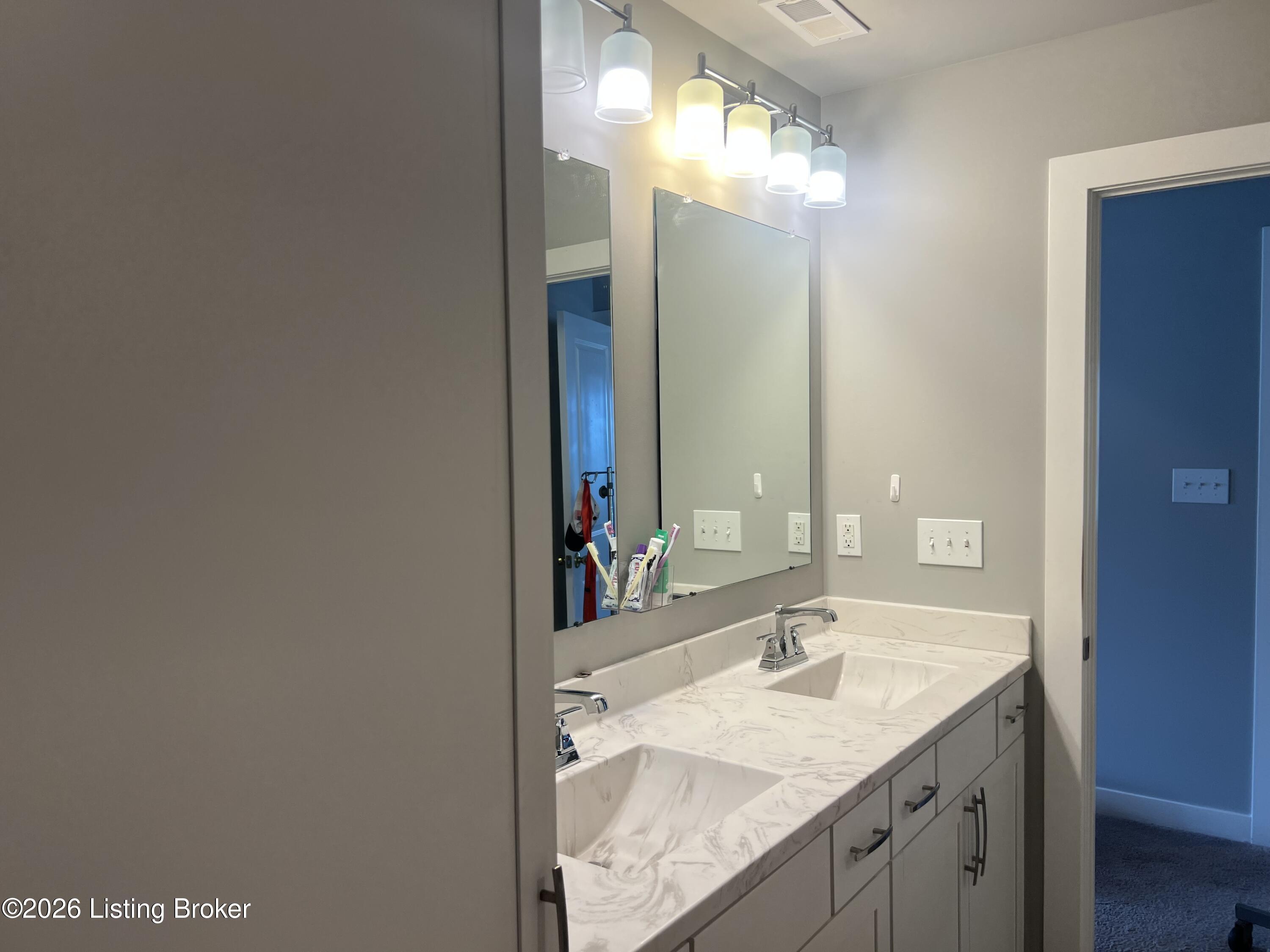 6107 Ledgerock Cove Pl Property Photo 22