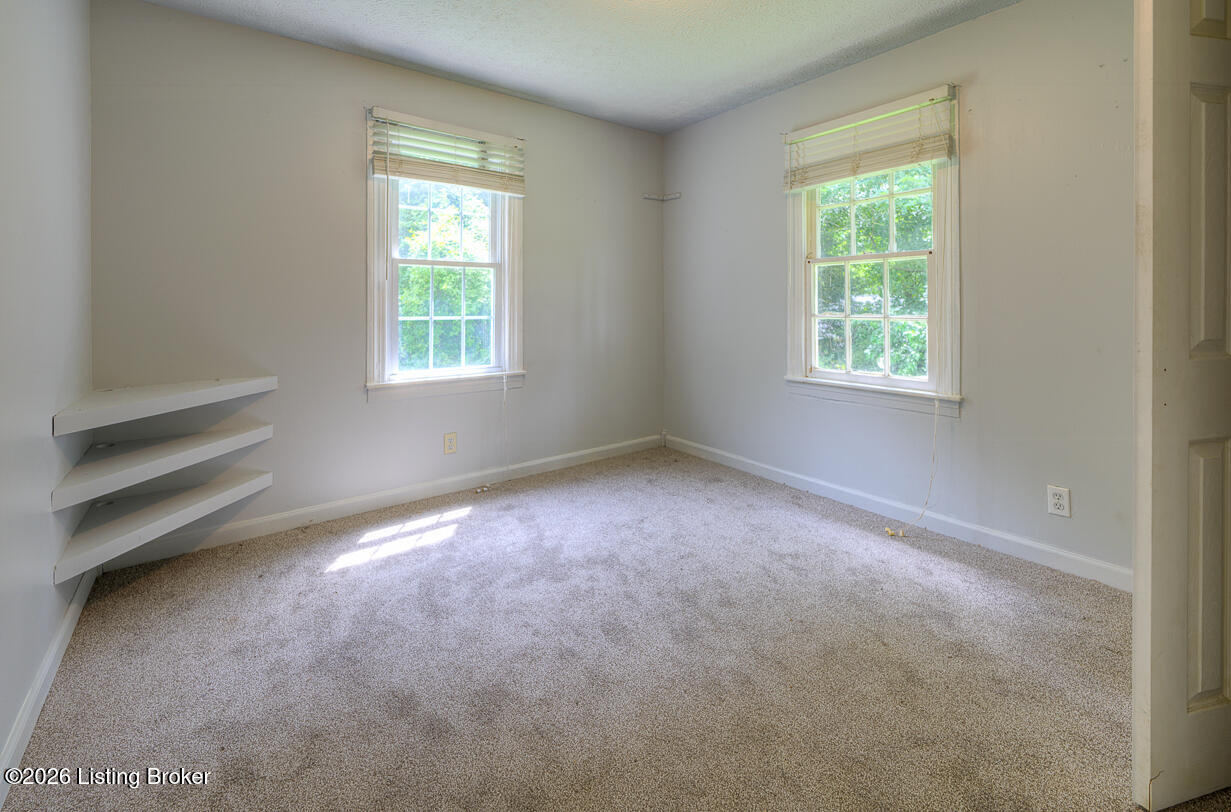 1536 Eskridge Ln Property Photo 17