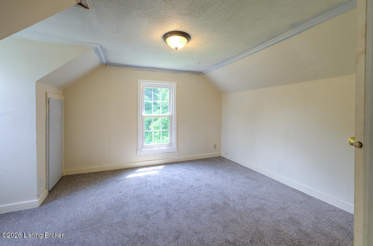 1536 Eskridge Ln Property Photo 22