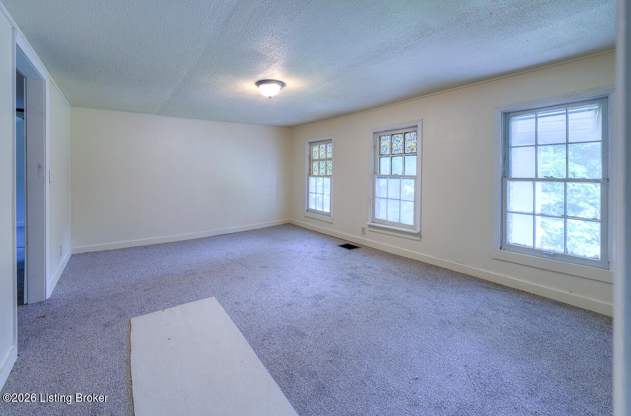 1536 Eskridge Ln Property Photo 23