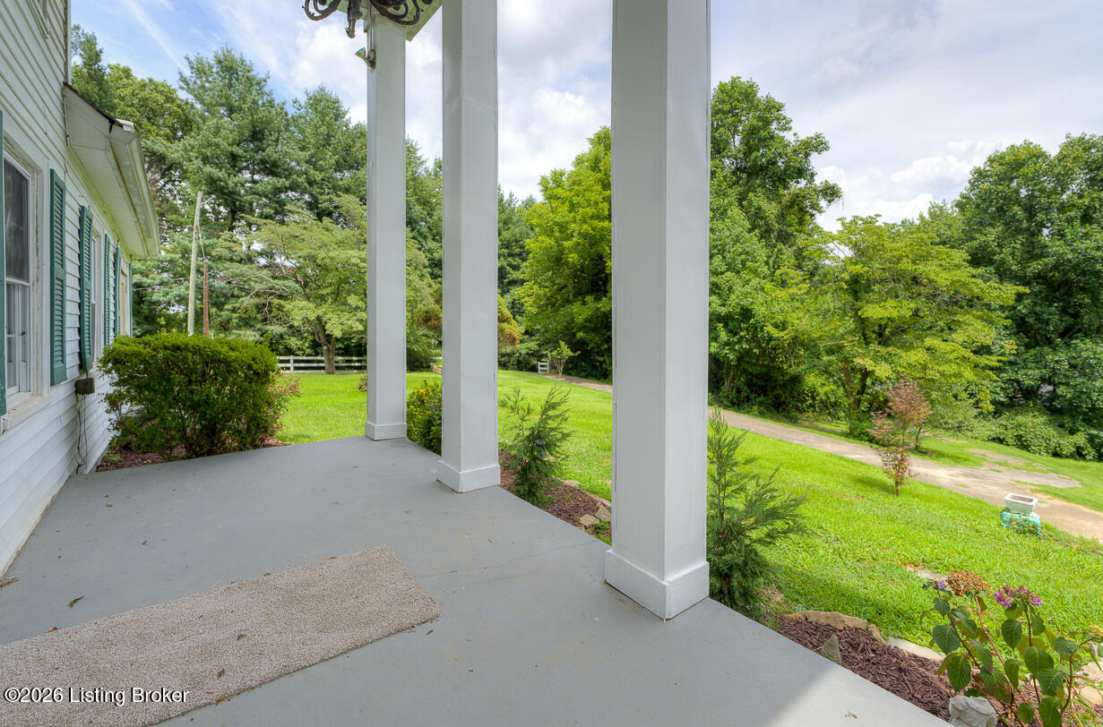 1536 Eskridge Ln Property Photo 25