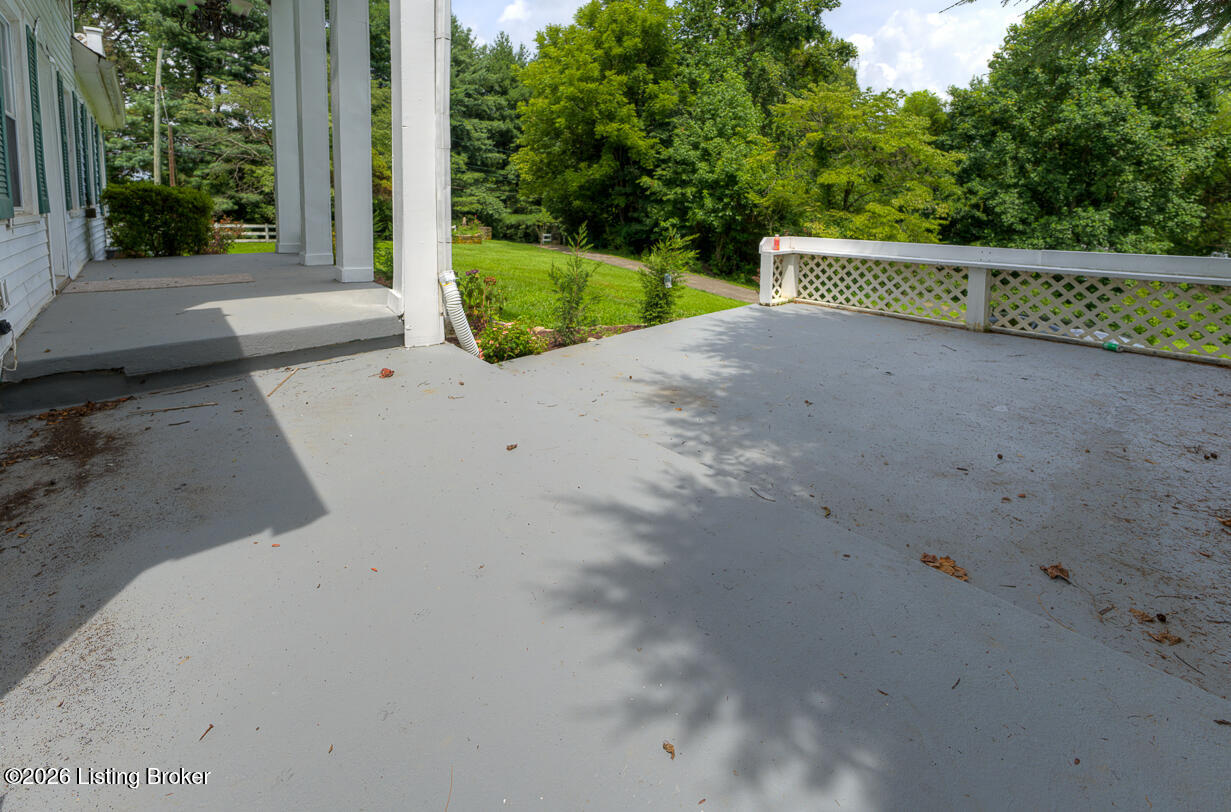 1536 Eskridge Ln Property Photo 26