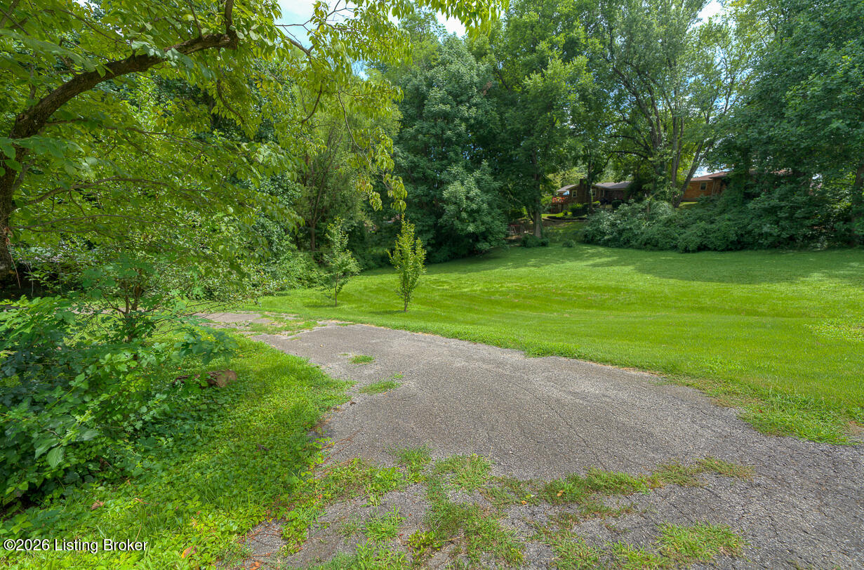 1536 Eskridge Ln Property Photo 48