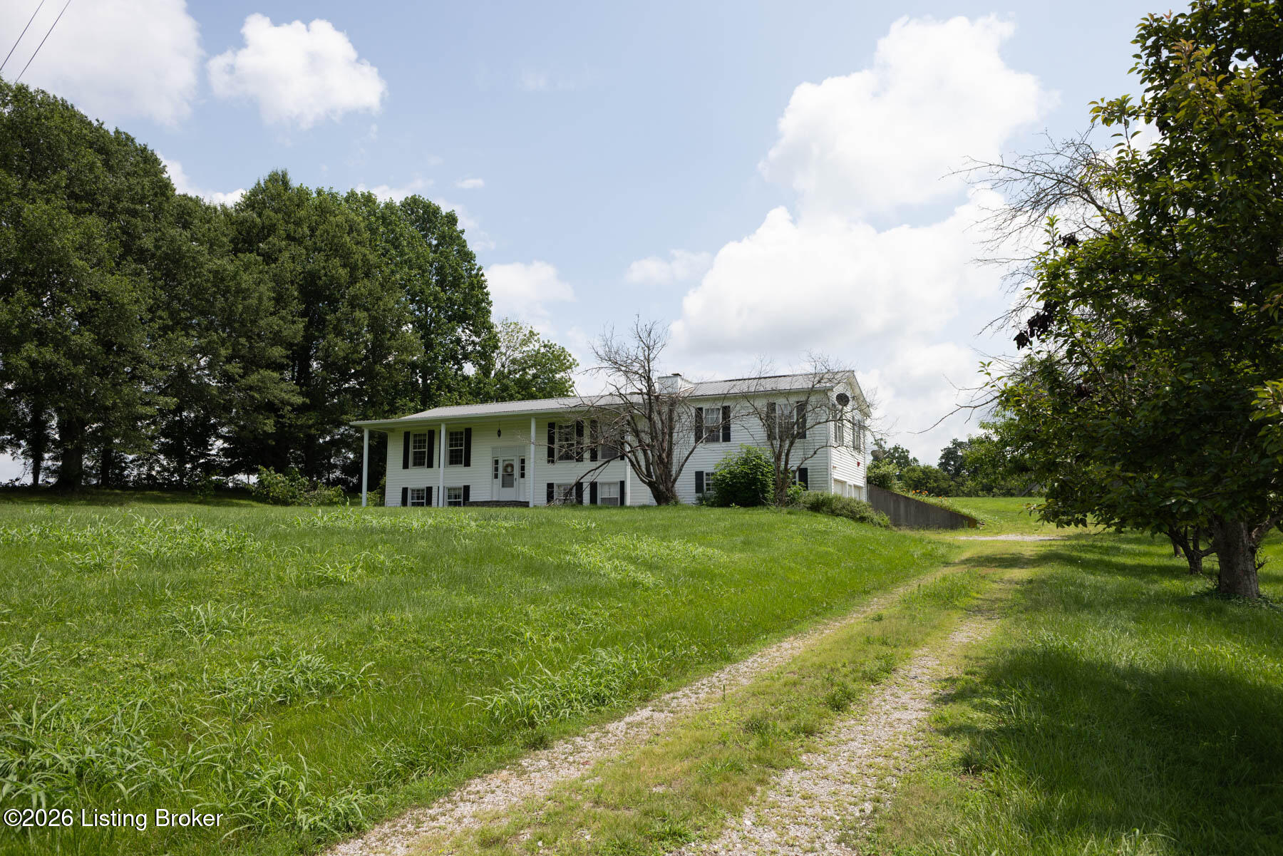 2164 Southville Pike Property Photo 1
