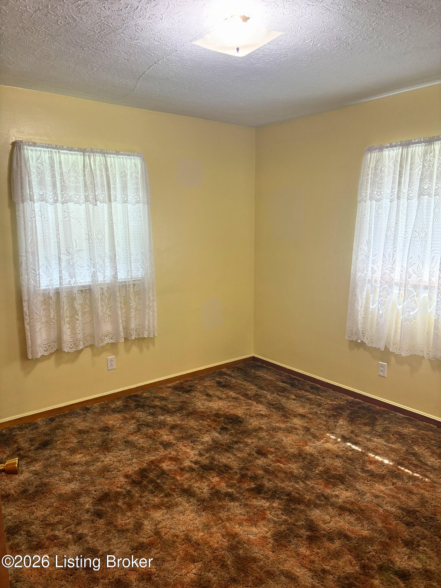 4316 Louisville Rd Property Photo 11